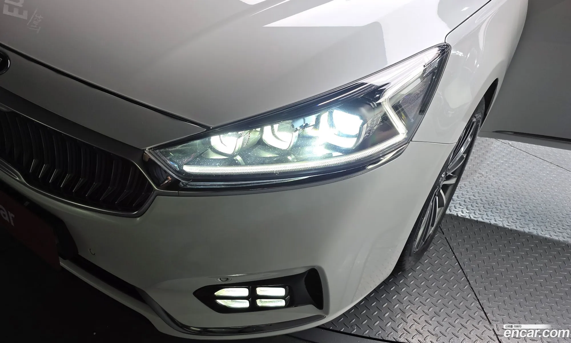 Kia K7 2017 — 4