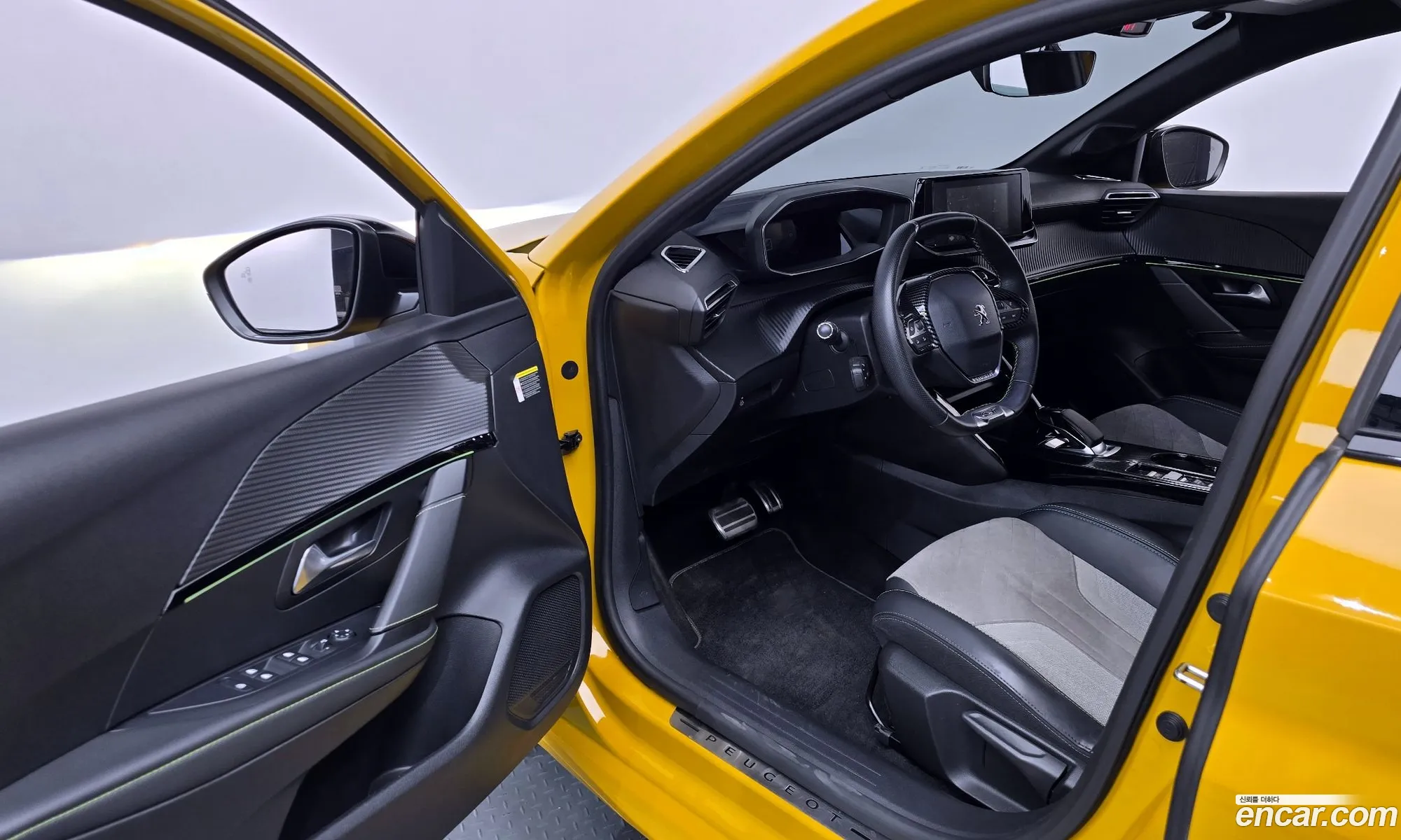 Peugeot e-208 2020 VR3UHZKX383883838 — 24