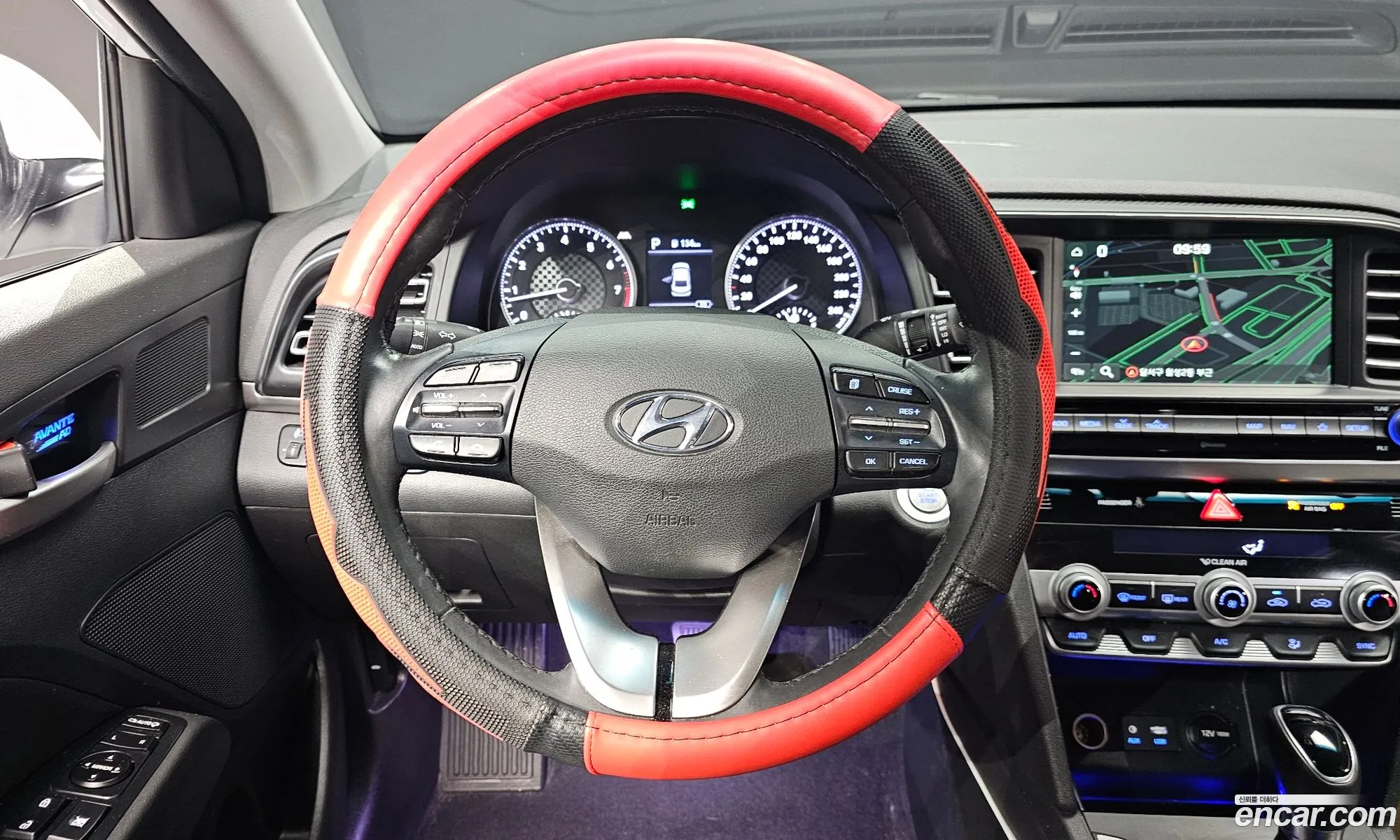 Hyundai Elantra AD 2019 — 15