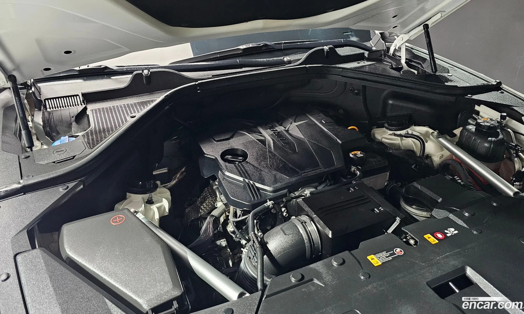 Genesis GV80 2020 KMTHA81BDLU033849 — 2
