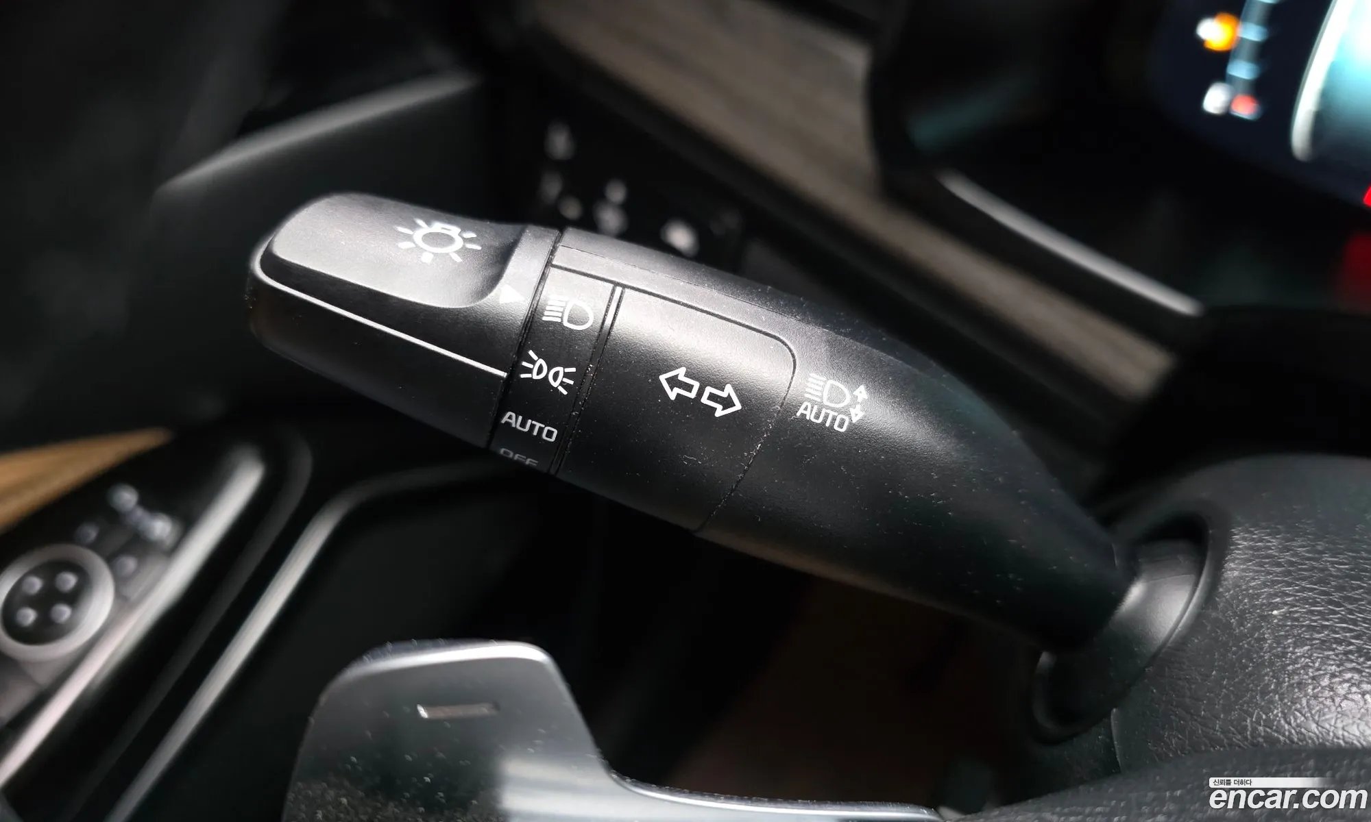 Kia K7 Premier 2019 — 19