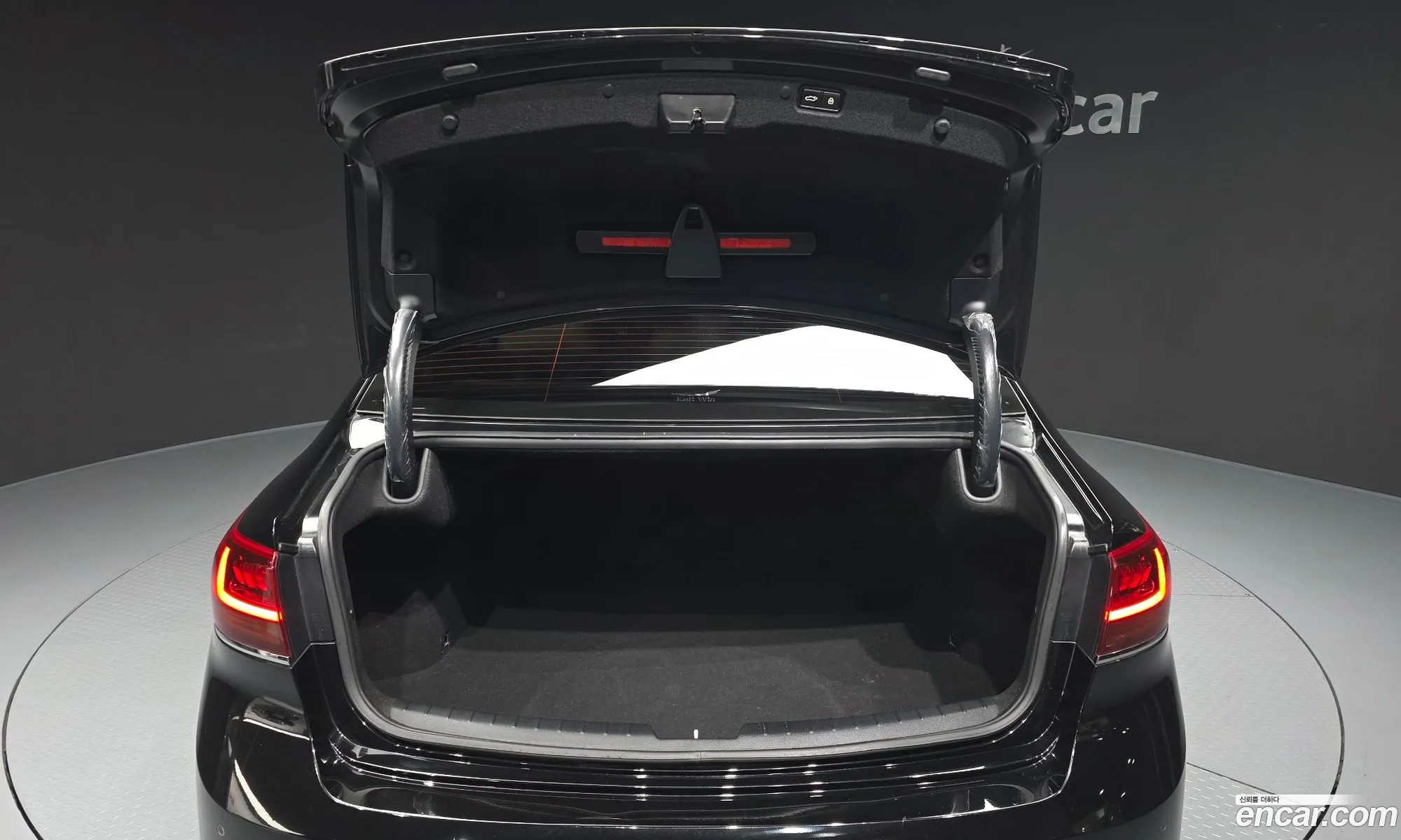 Kia K7 Premier 2019 — 16