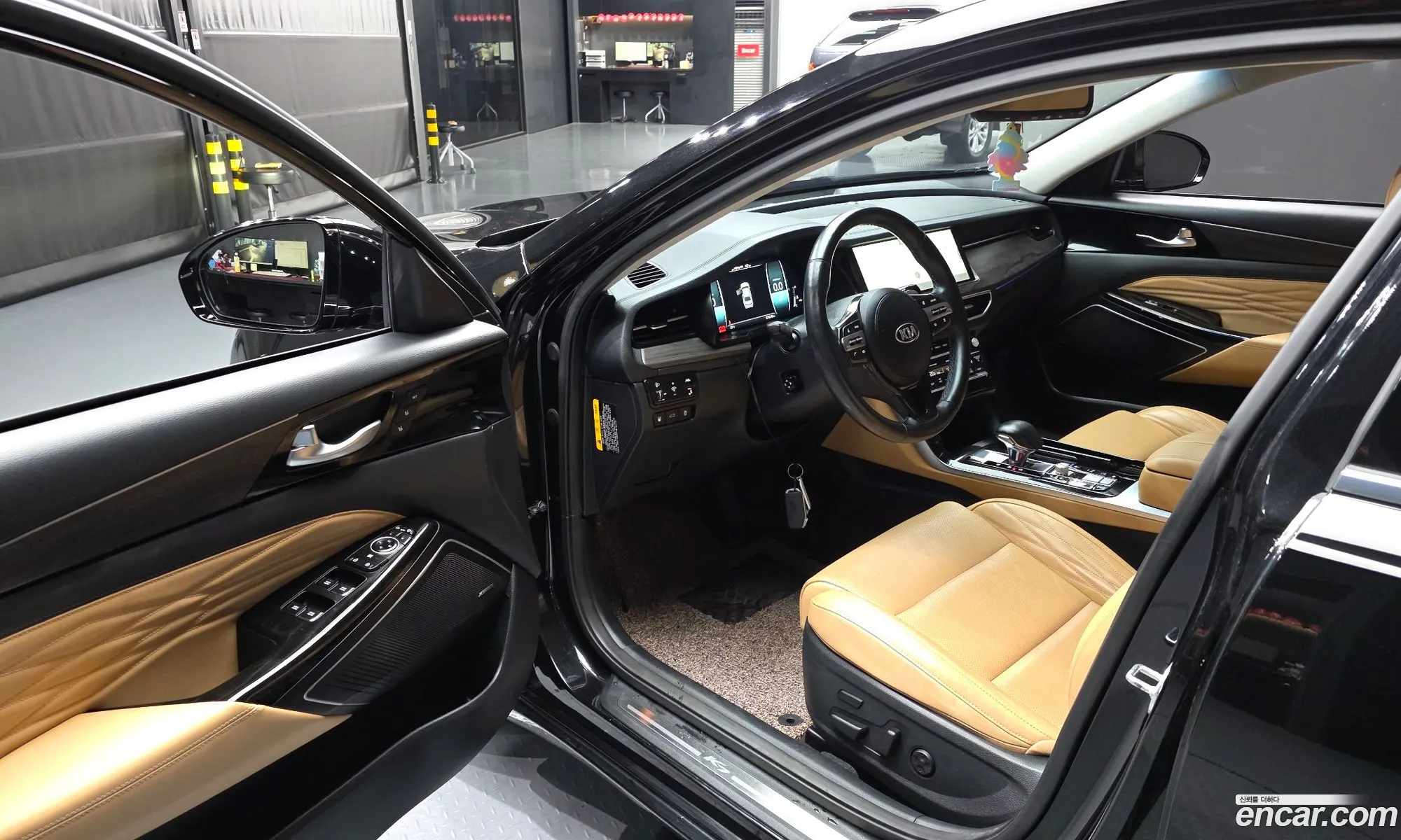Kia K7 Premier 2019 — 26