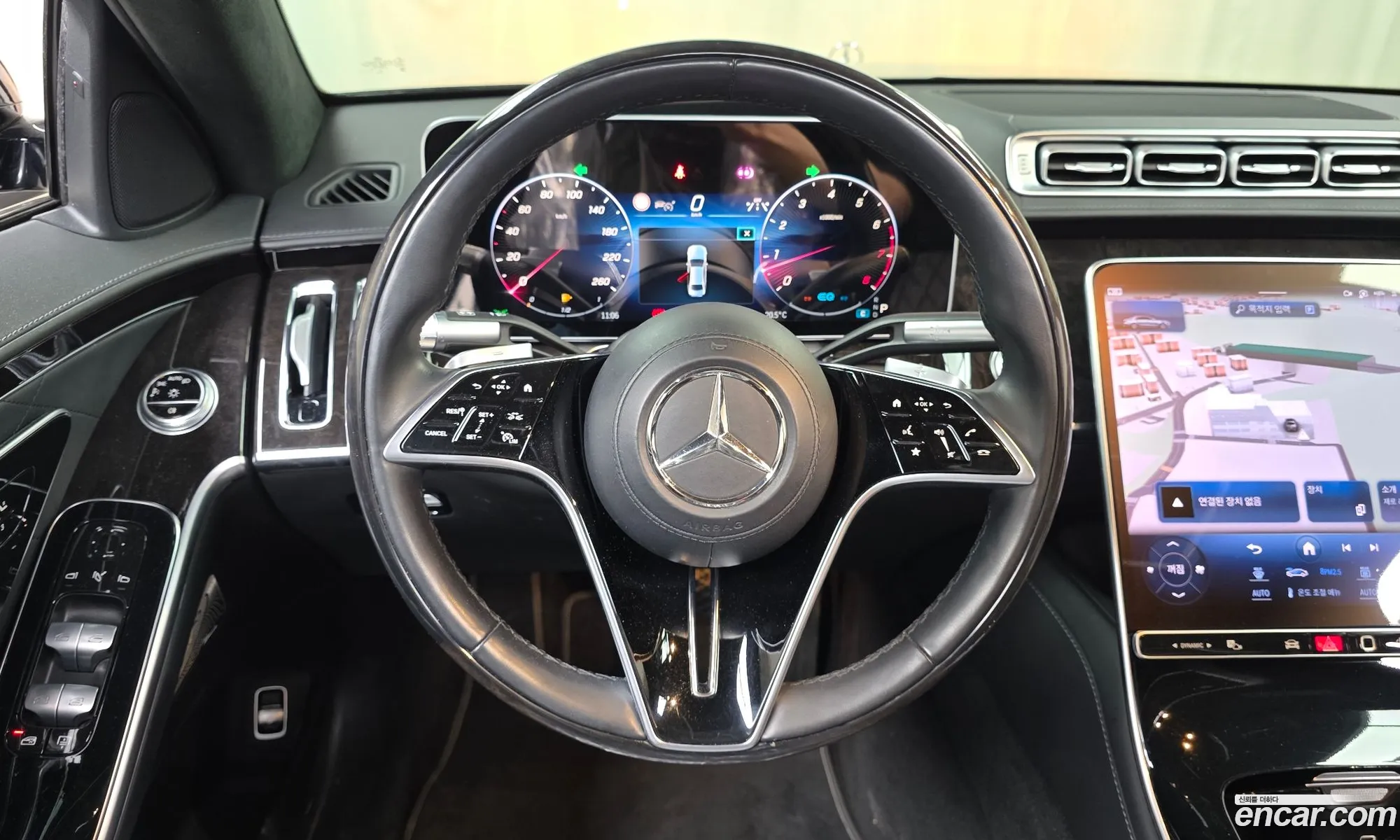 Mercedes-Benz S-Class W223 2021 — 32
