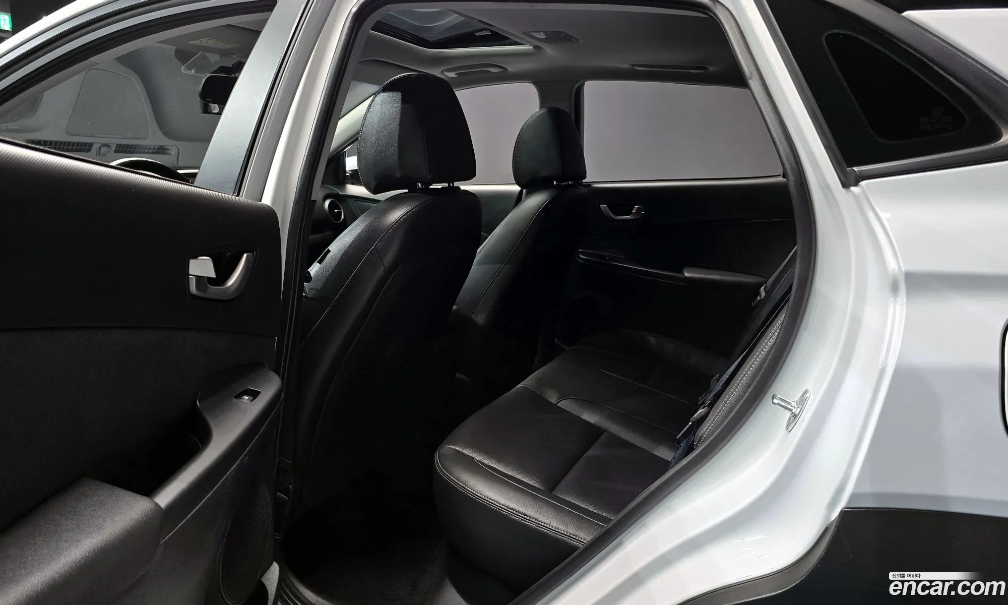 Hyundai Kona 2017 — 17