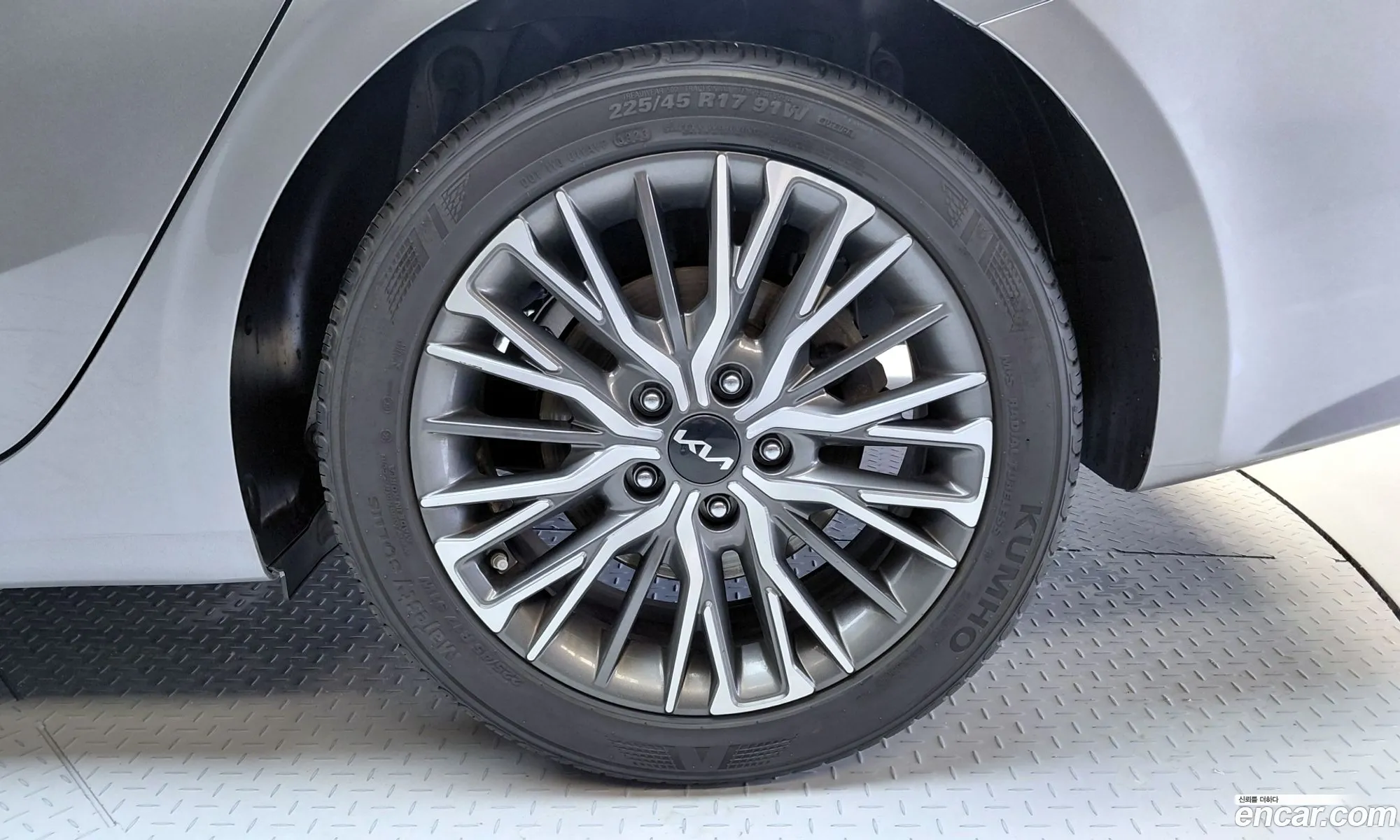 Kia K3 2023 — 7