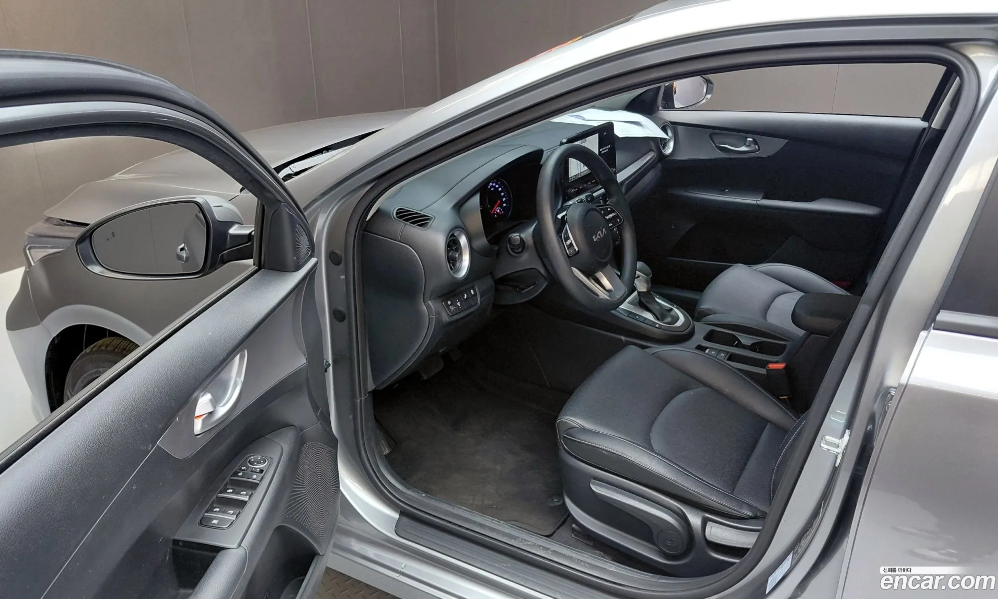 Kia K3 2023 — 8