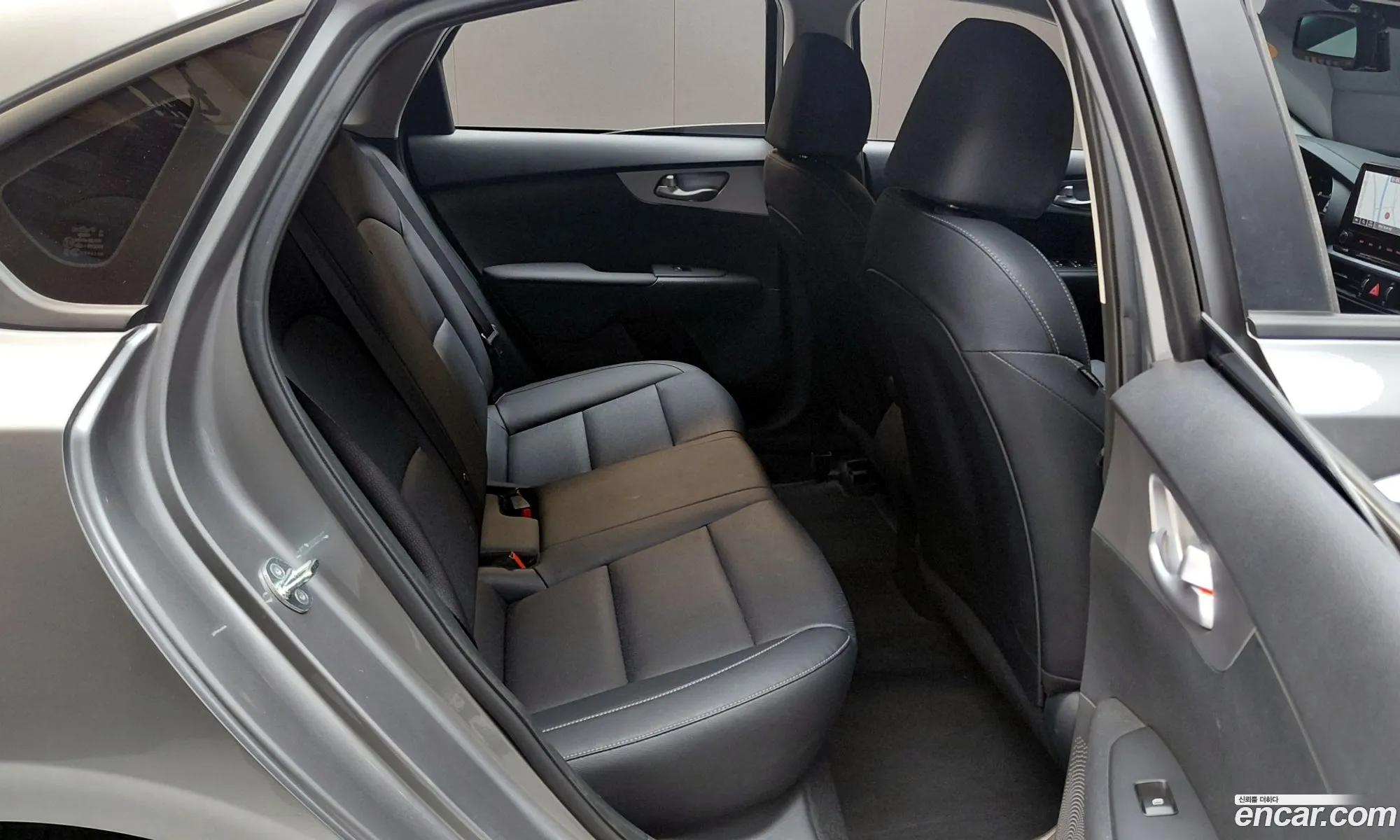 Kia K3 2023 — 19