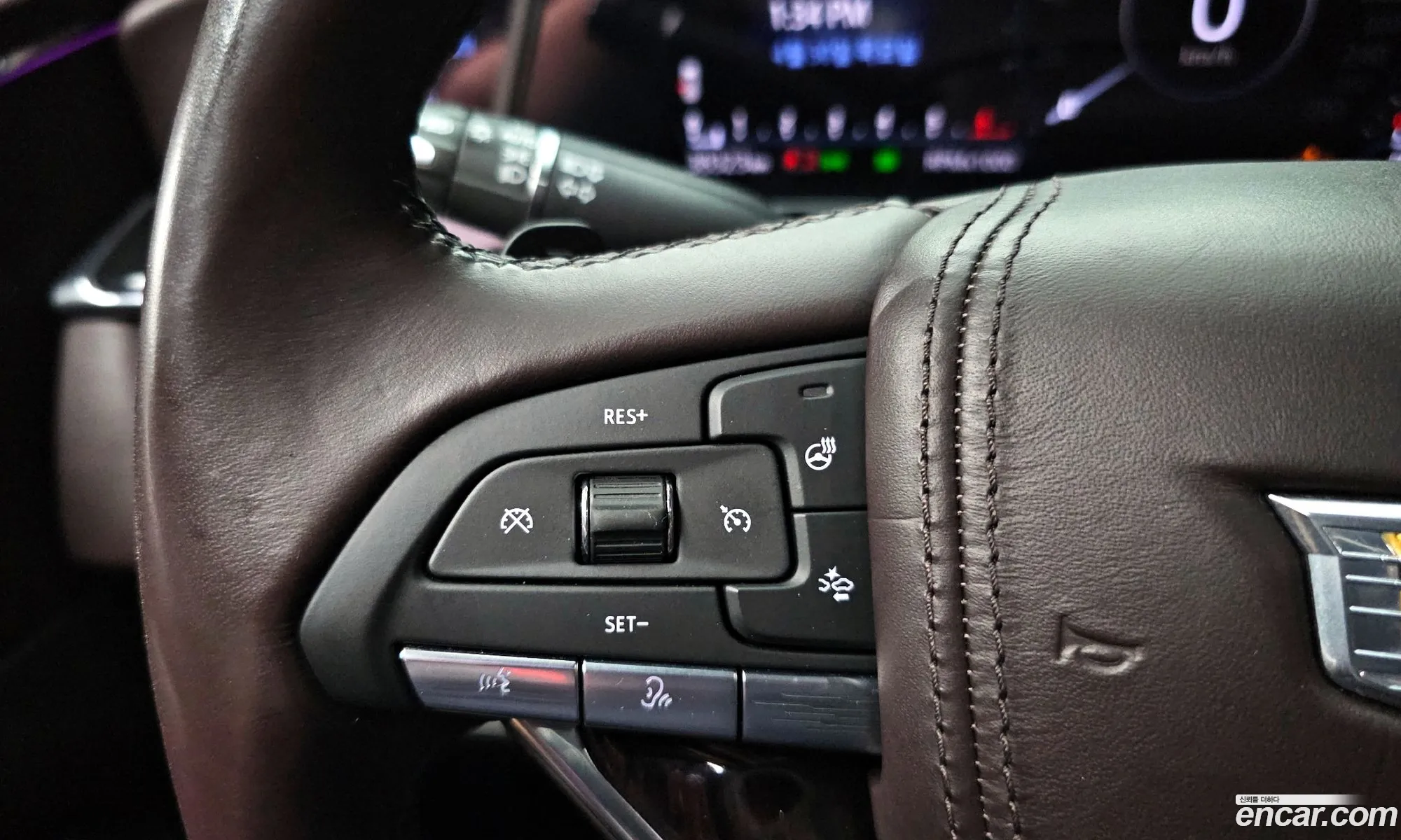 Cadillac Escalade 2023 — 15