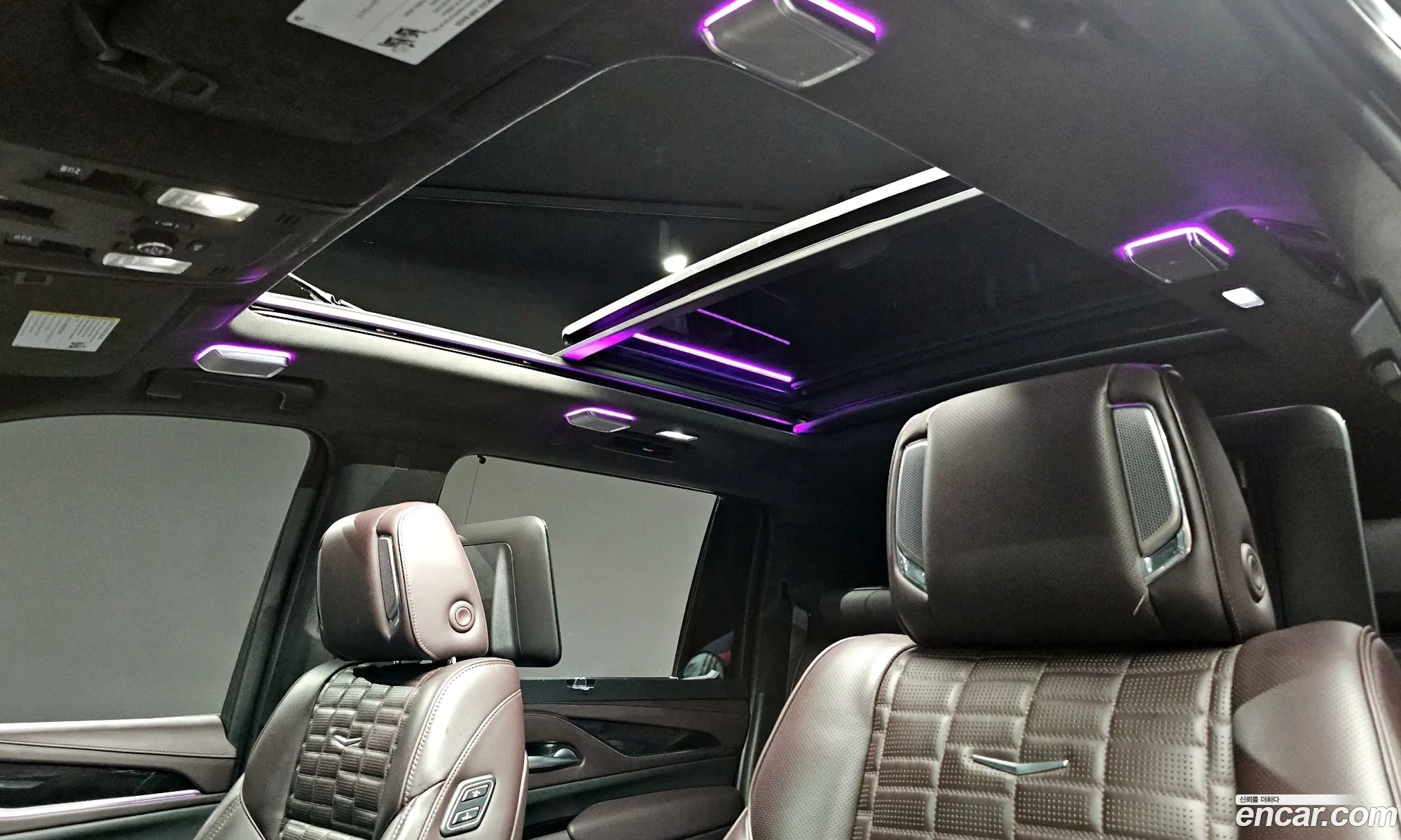 Cadillac Escalade 2023 — 21