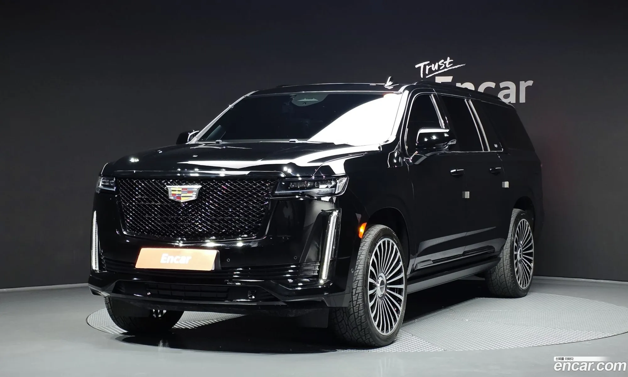 Cadillac Escalade 2023 — 34
