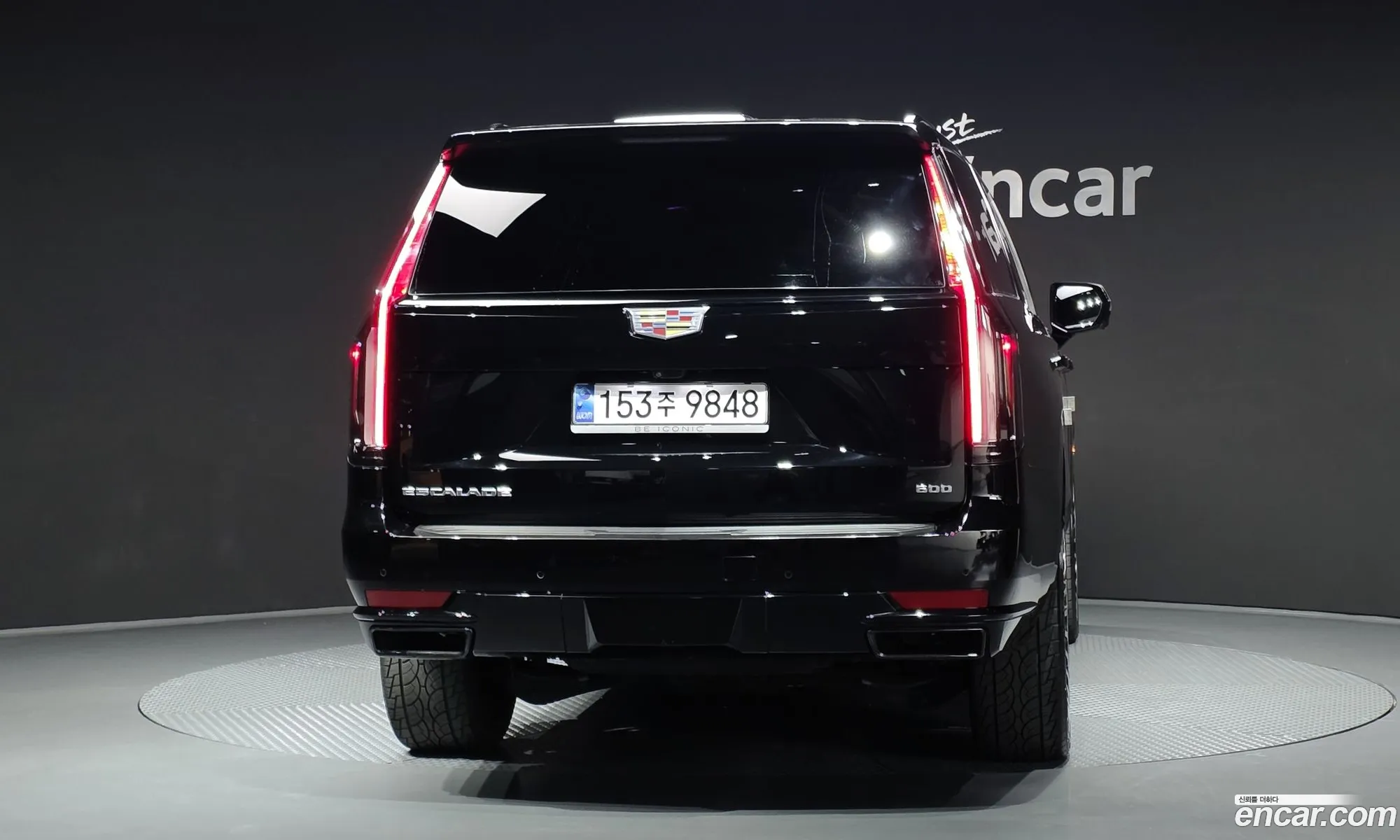 Cadillac Escalade 2023 — 35