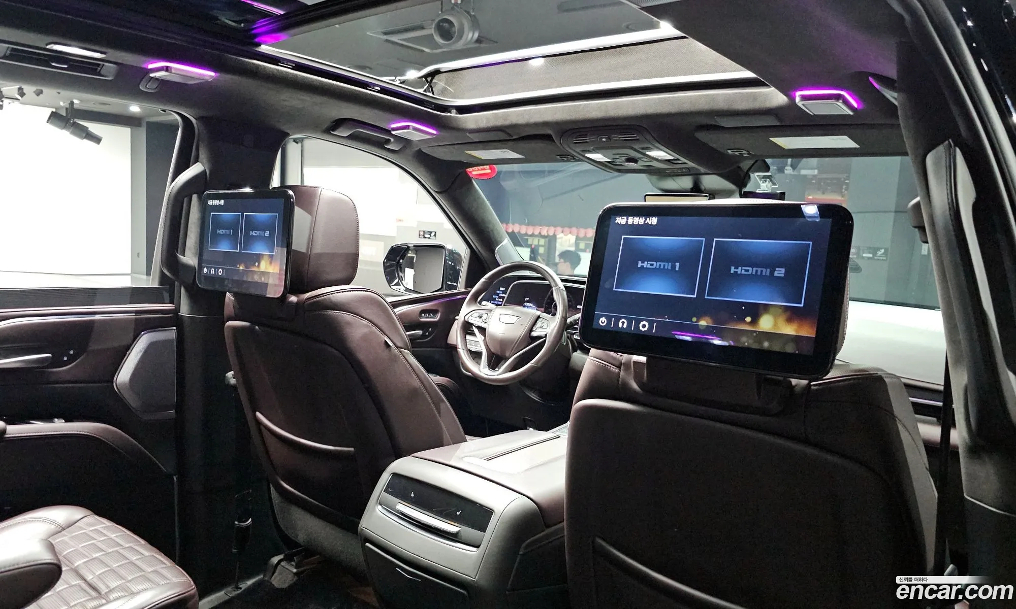 Cadillac Escalade 2023 — 11