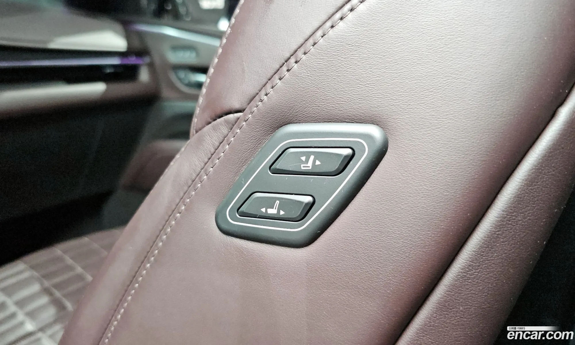 Cadillac Escalade 2023 — 19