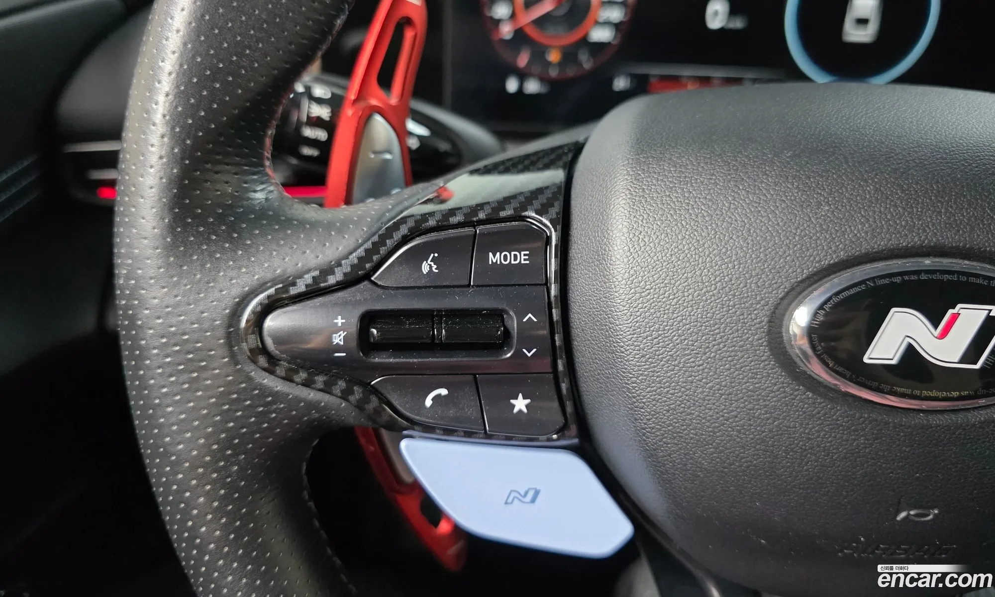 Hyundai Elantra 2022 — 4