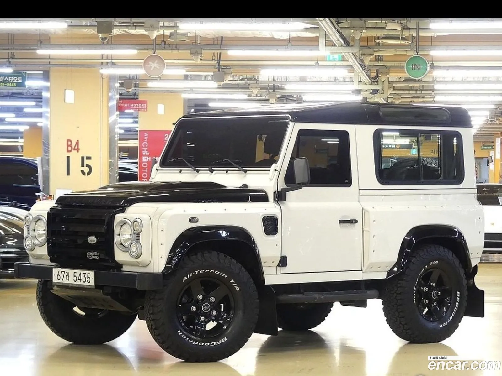 Land Rover Defender 2010 — 14