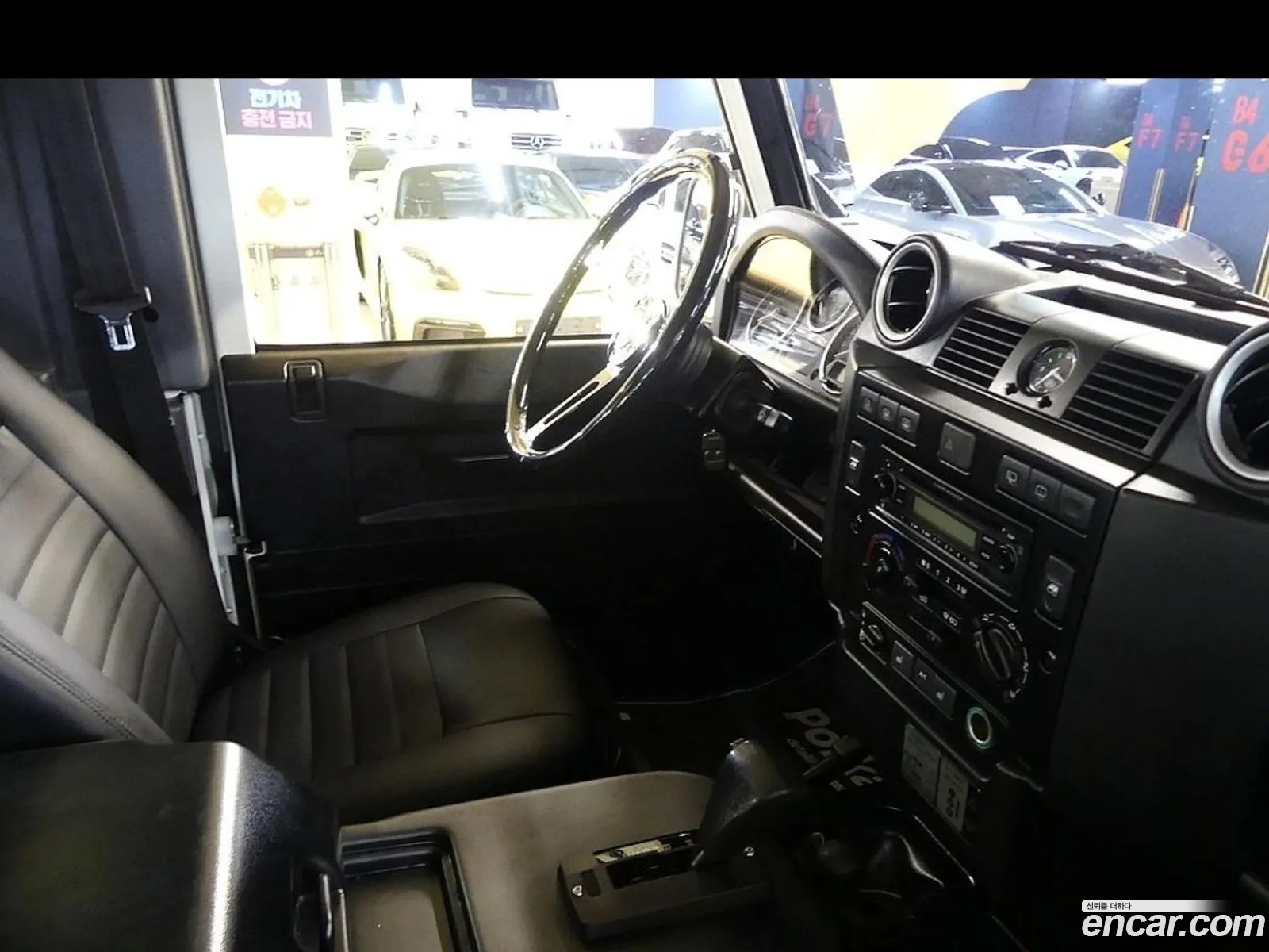 Land Rover Defender 2010 — 5
