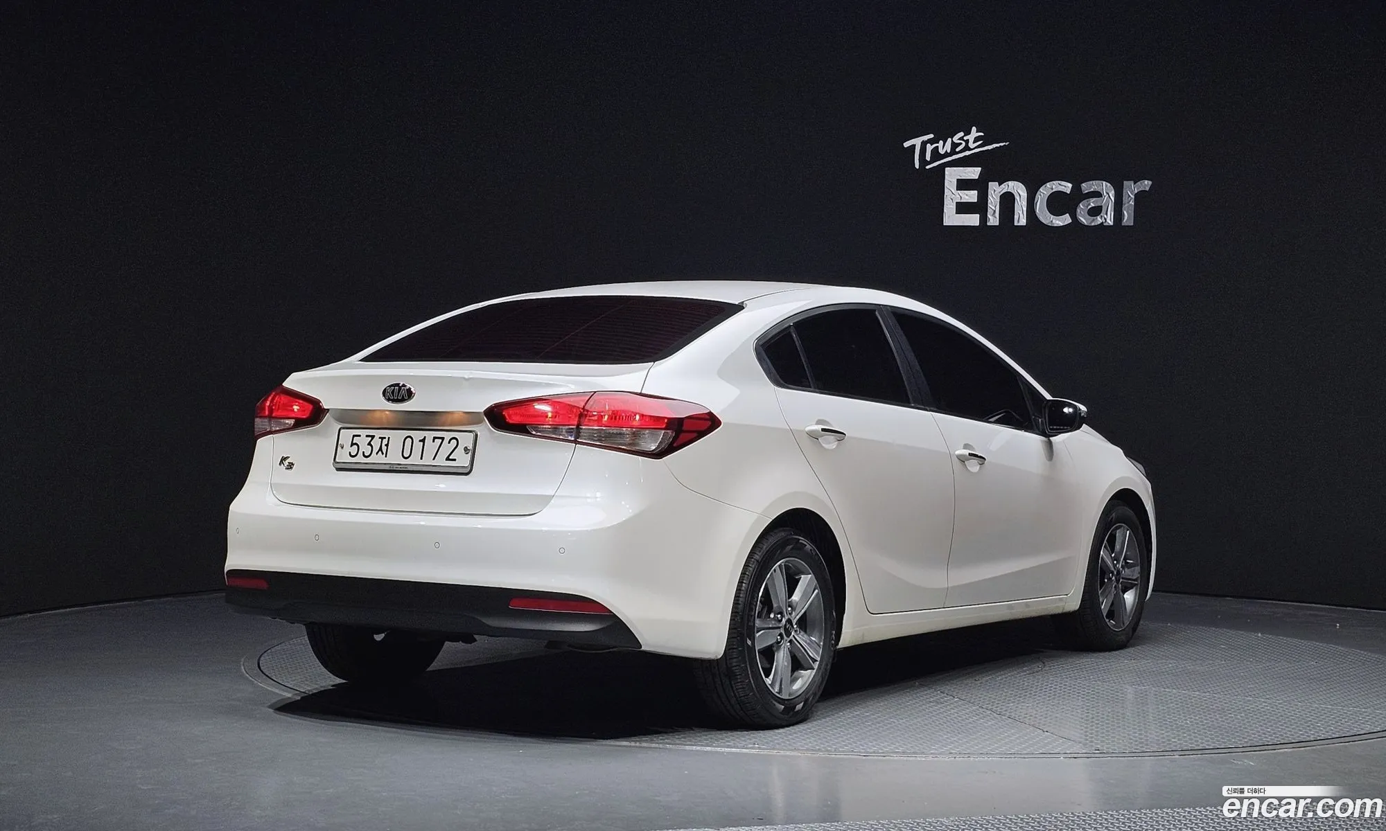 Kia K3 2016 — 27