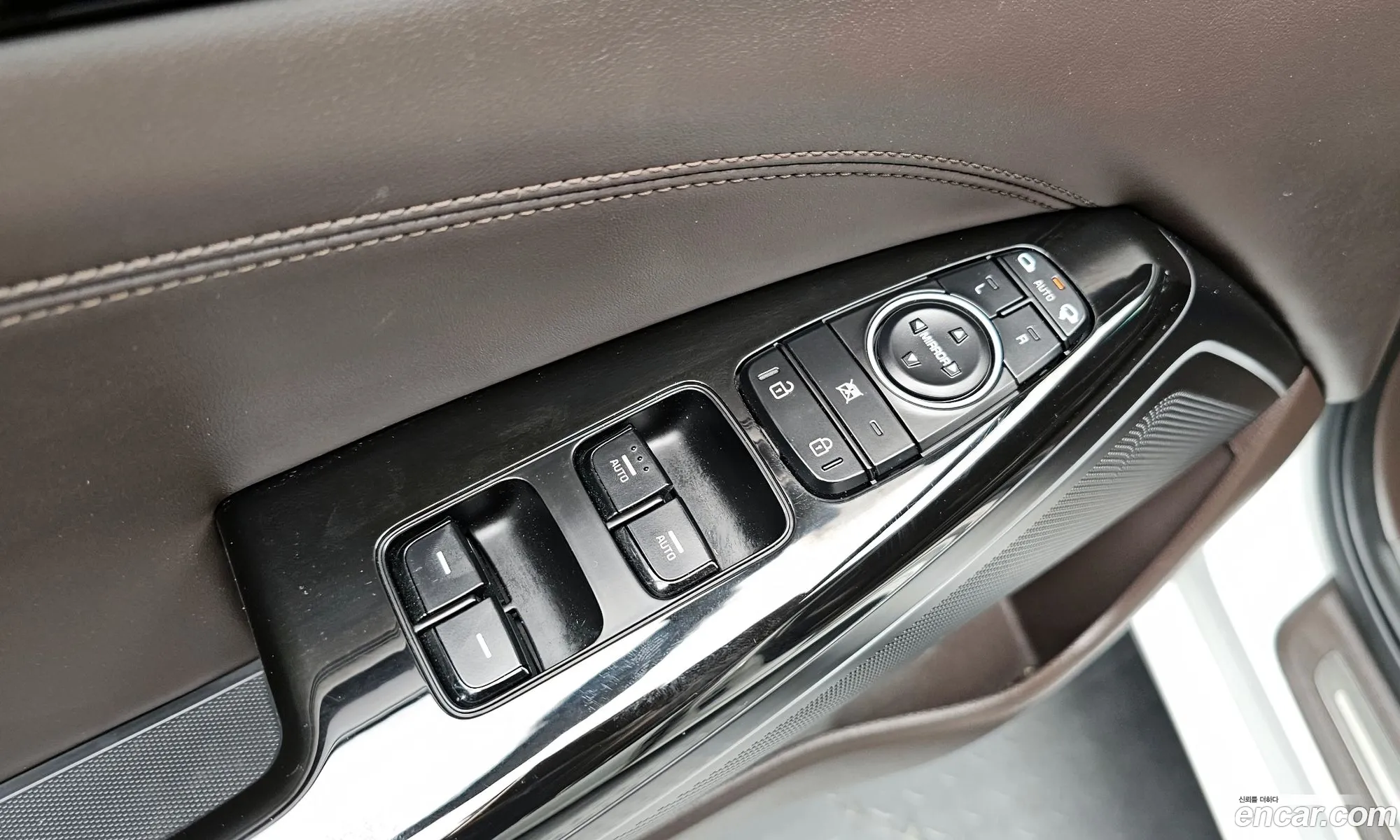 Kia K7 2018 — 7