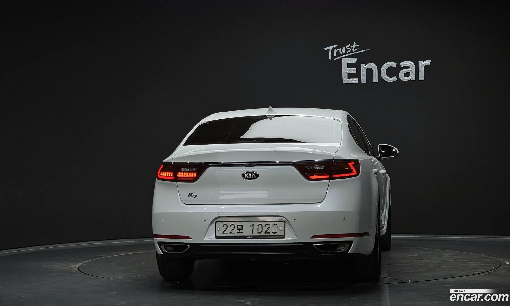 Kia K7 2018 — 11