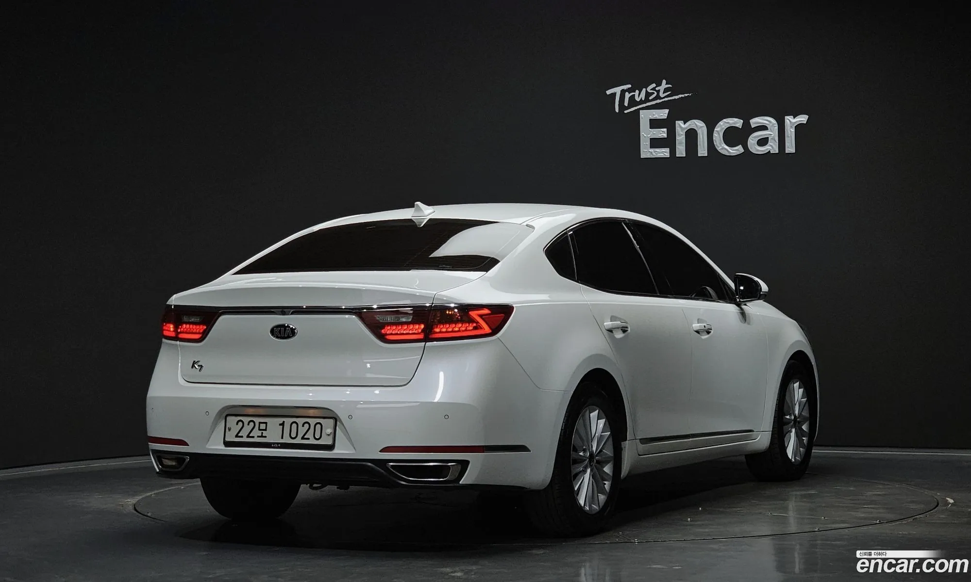Kia K7 2018 — 13