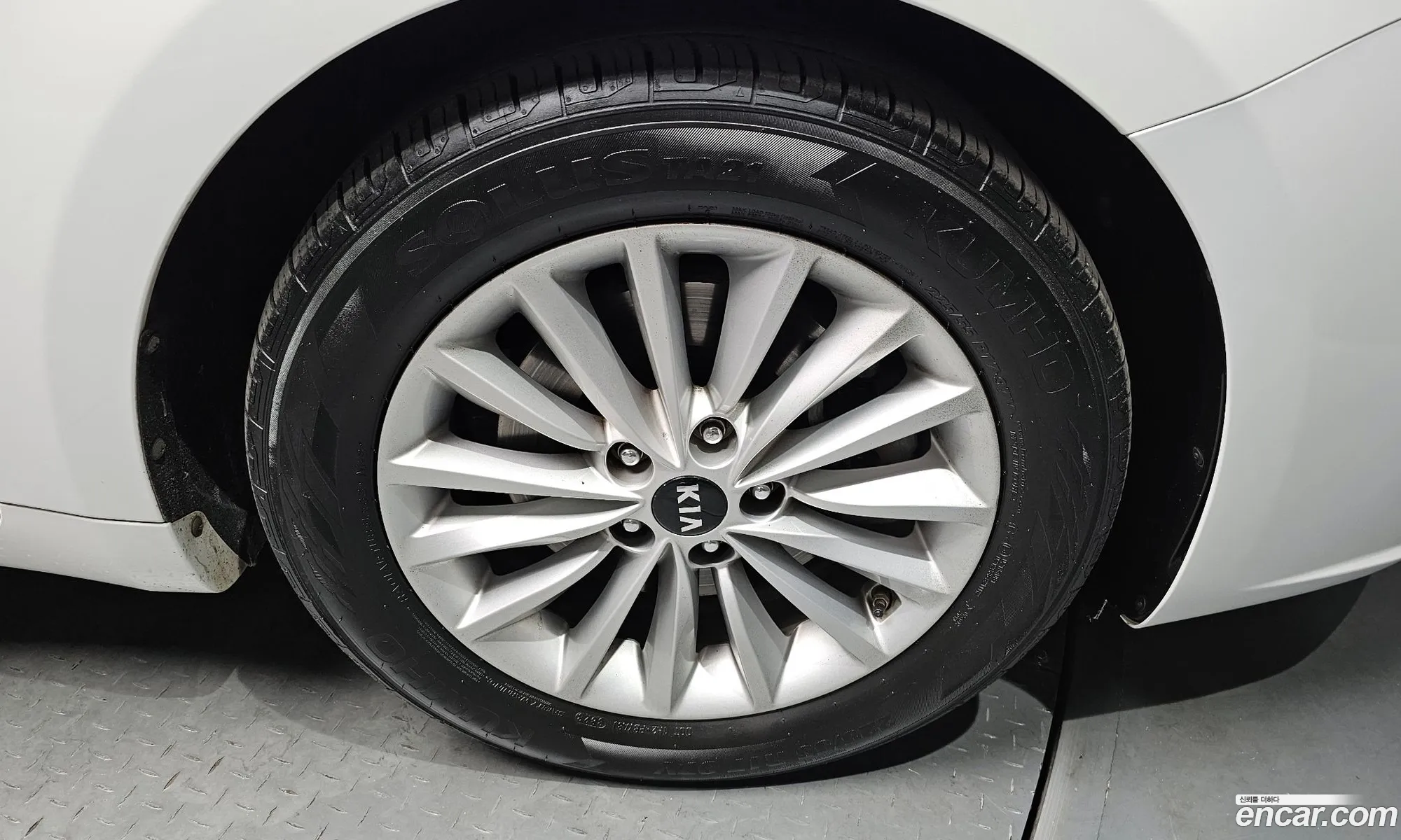 Kia K7 2018 — 8