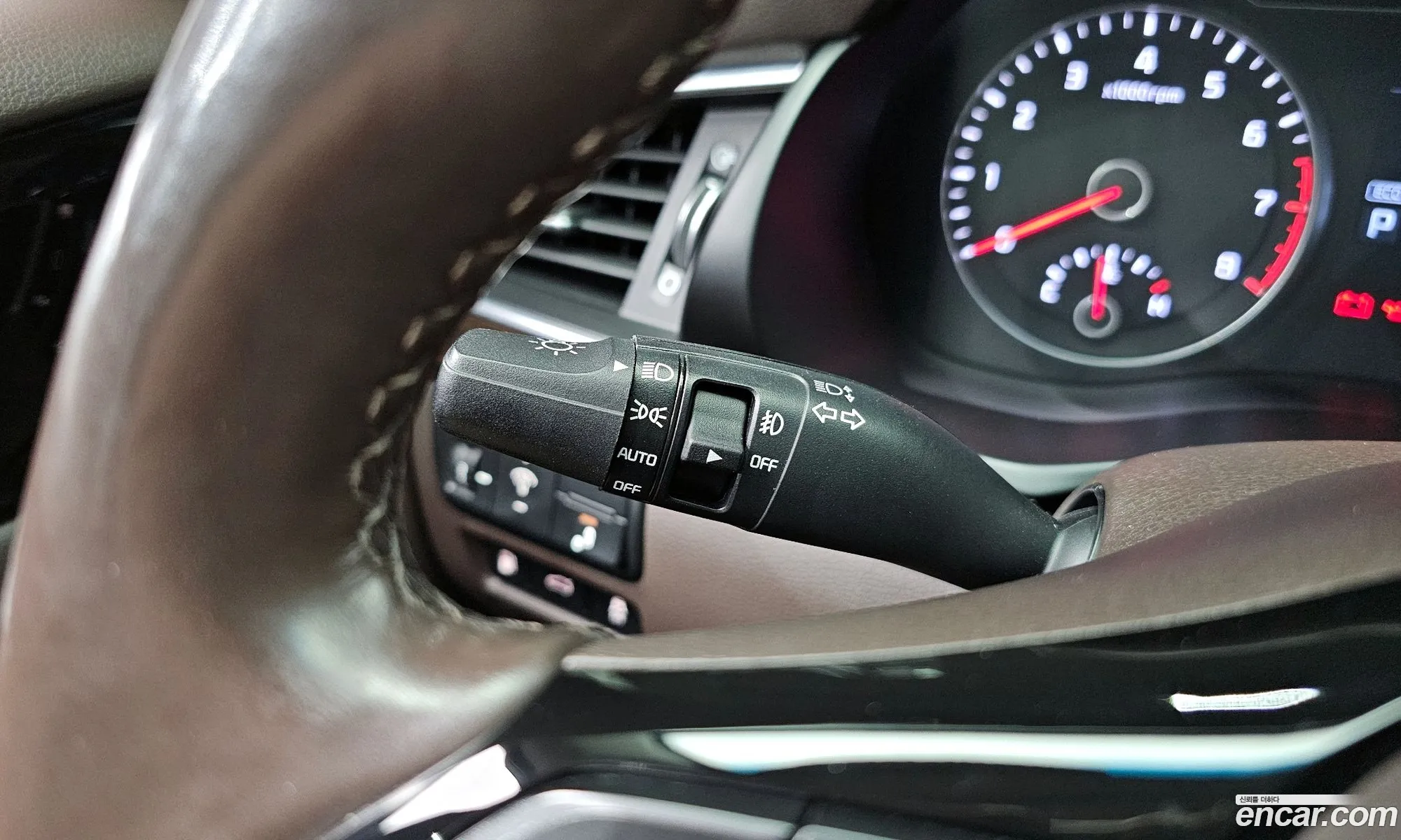 Kia K7 2018 — 21