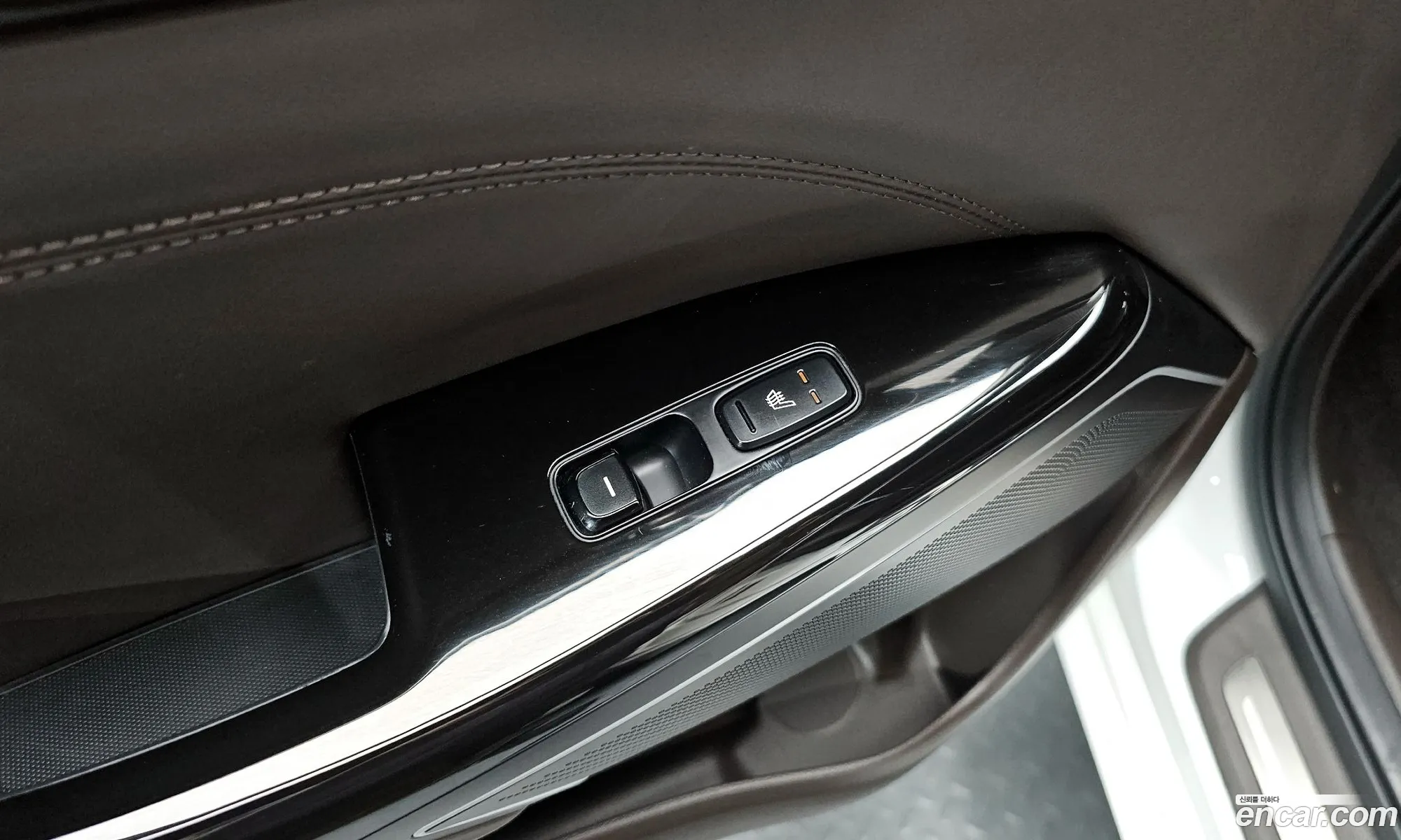 Kia K7 2018 — 24