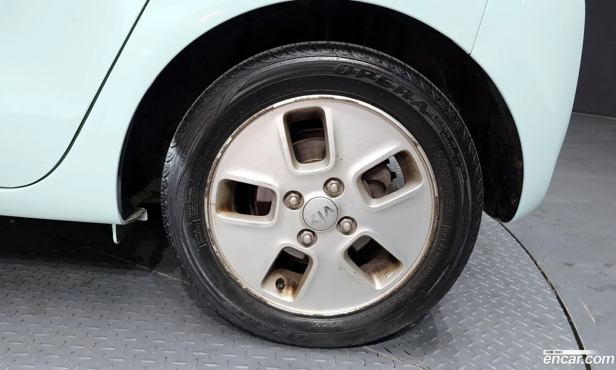 Kia Ray 2014 — 28