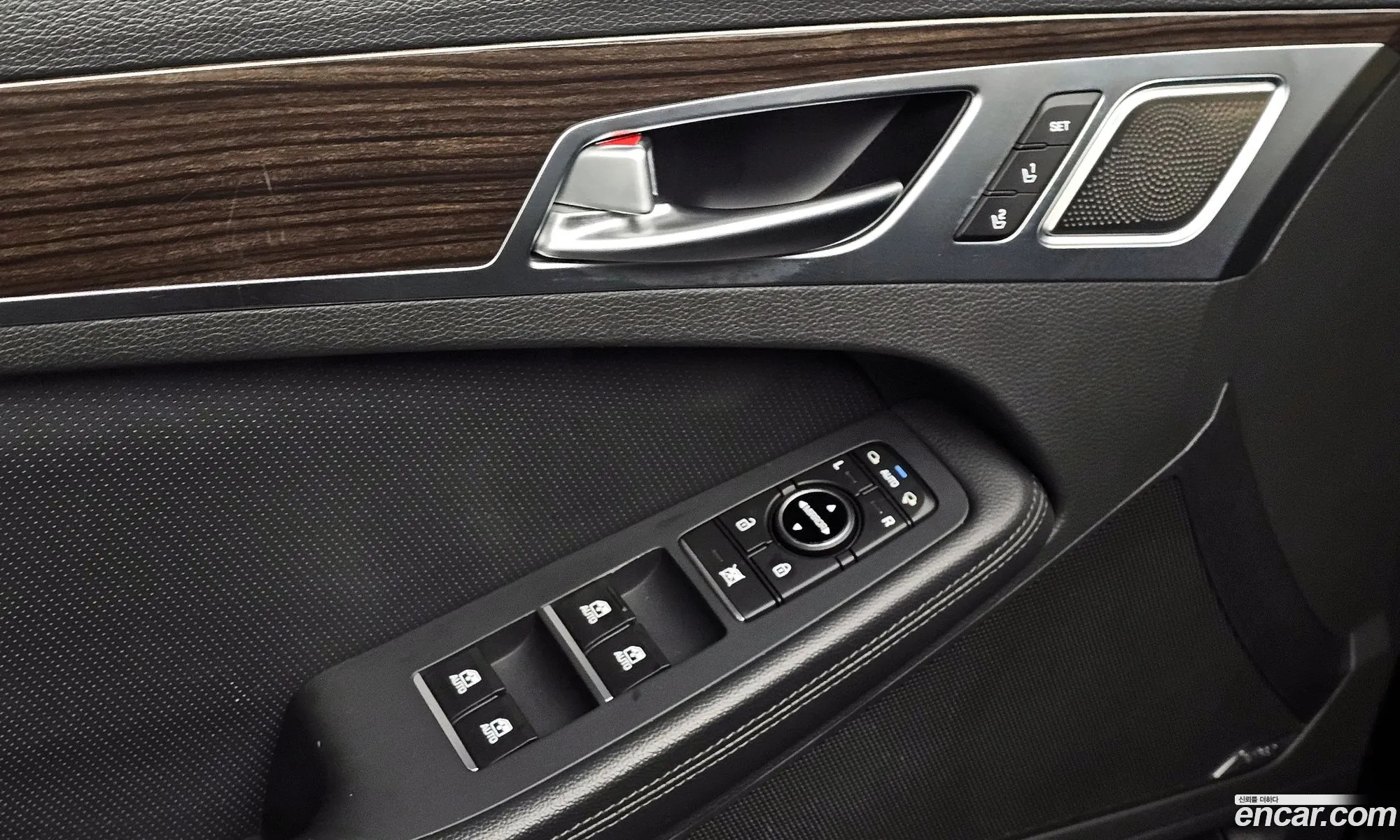Genesis G80 2018 — 2