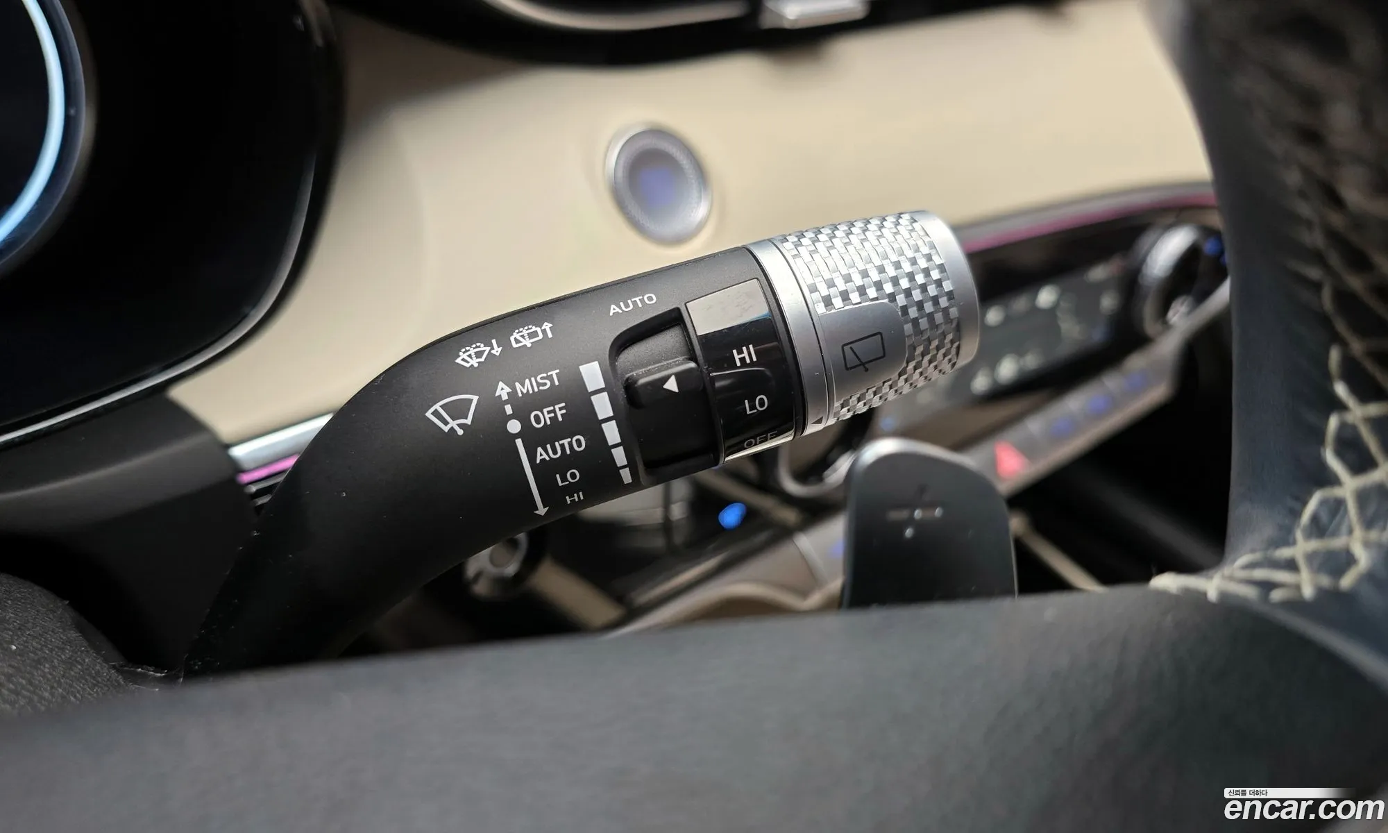 Genesis GV70 2022 — 17