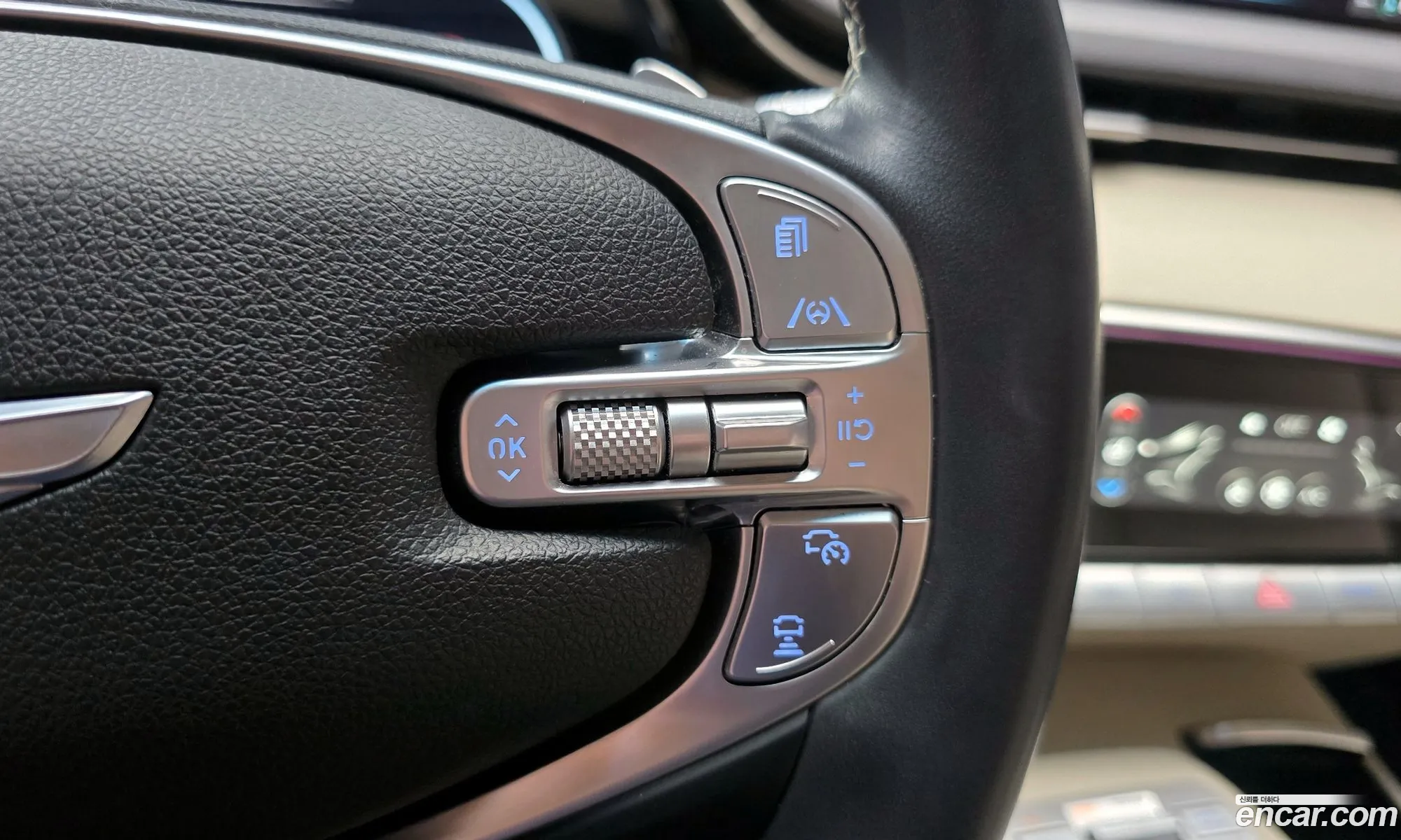 Genesis GV70 2022 — 16