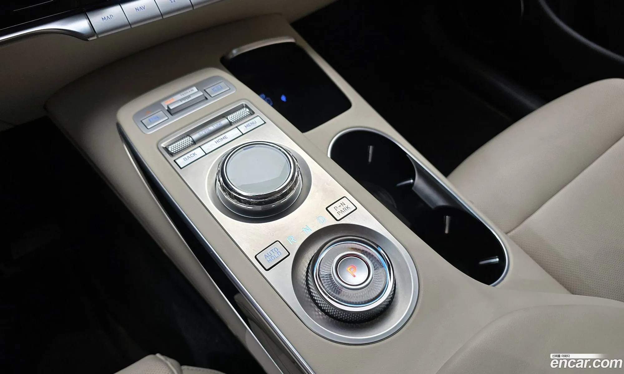 Genesis GV70 2022 — 15