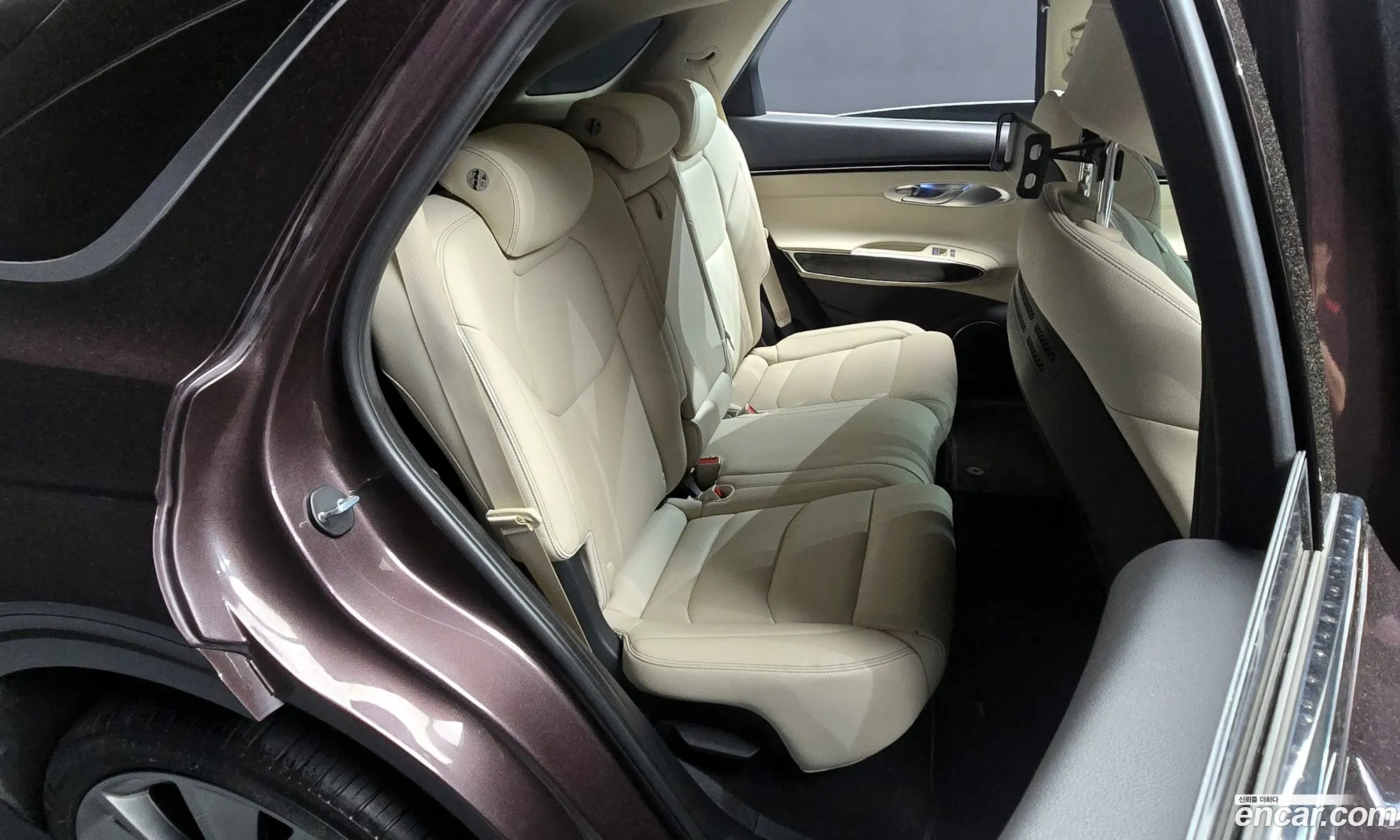 Genesis GV70 2022 — 18