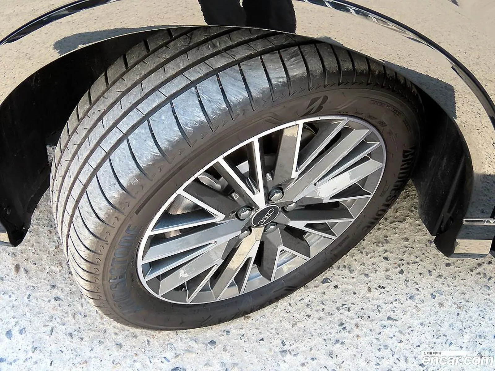 Audi Q3 2025 — 18