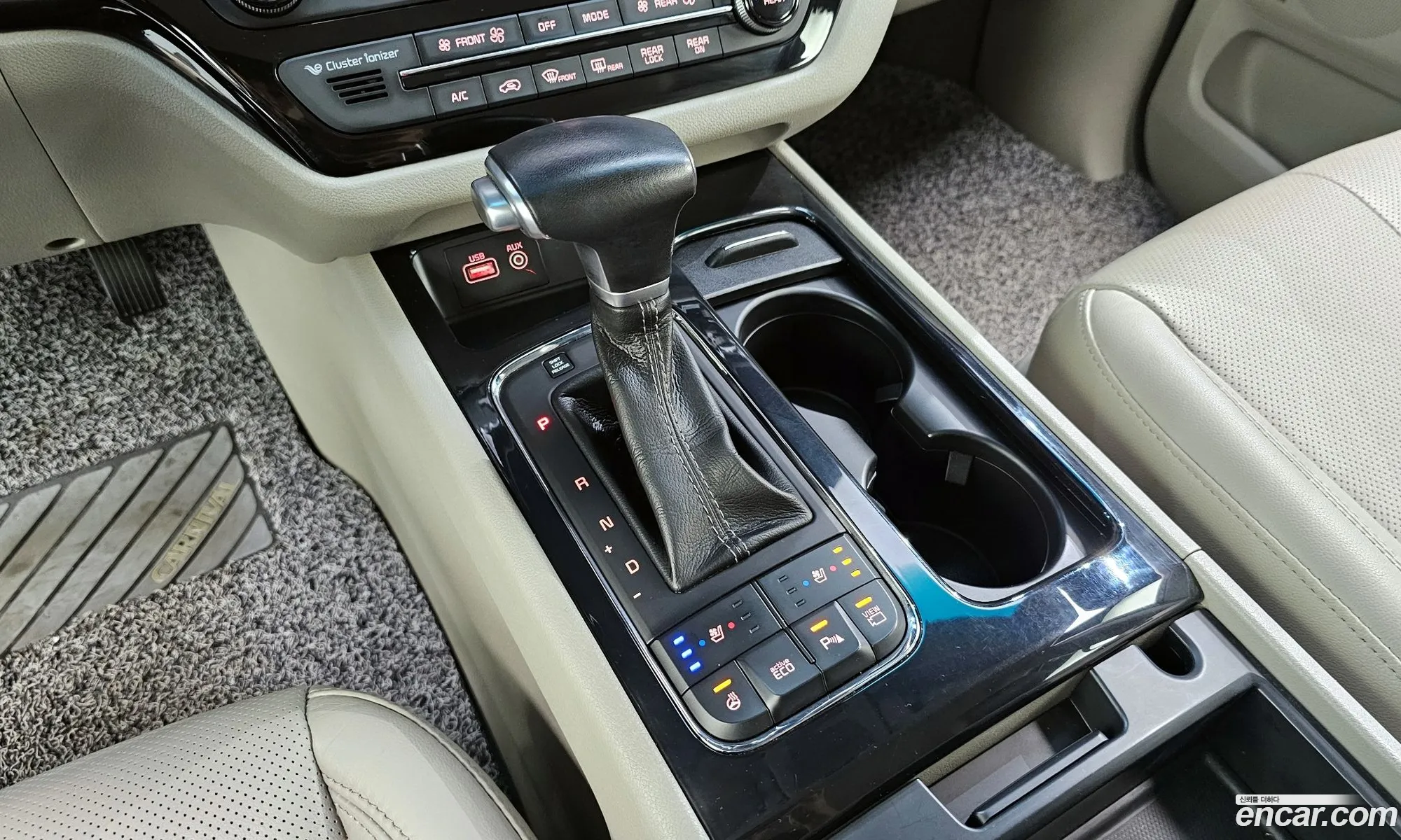 Kia Carnival 2017 — 9
