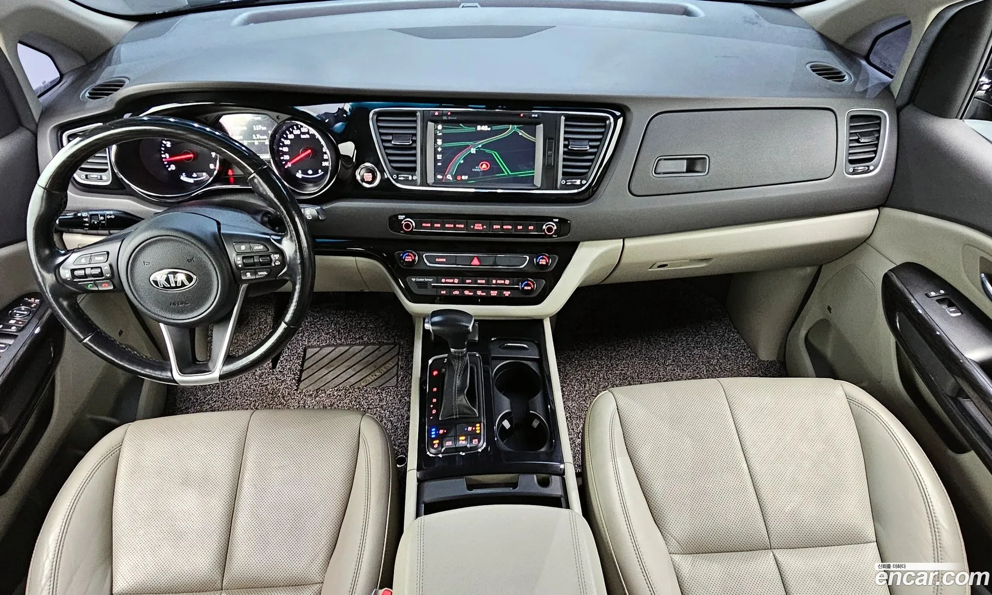 Kia Carnival 2017 — 17