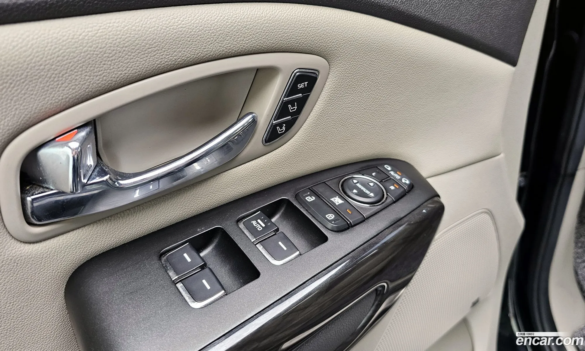 Kia Carnival 2017 — 18