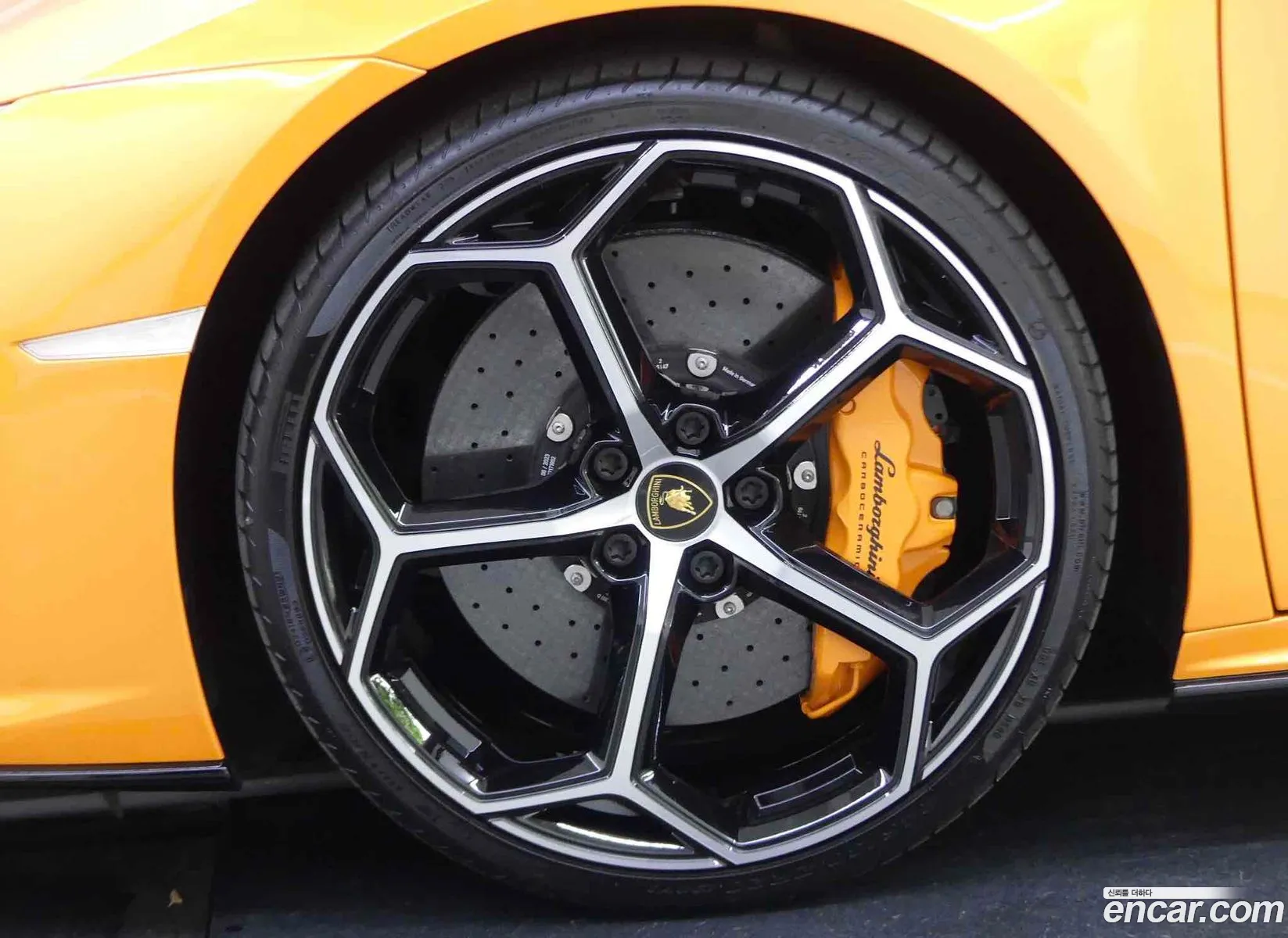Lamborghini Huracan 2023 — 9