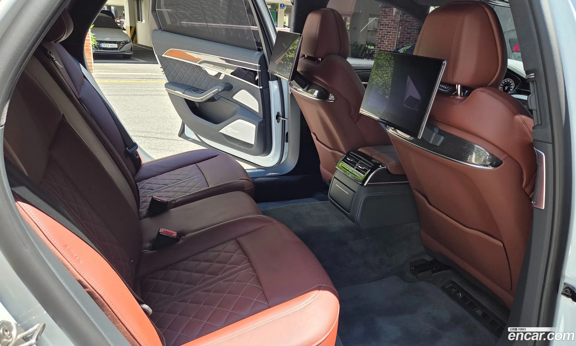 Audi S8 2023 — 6