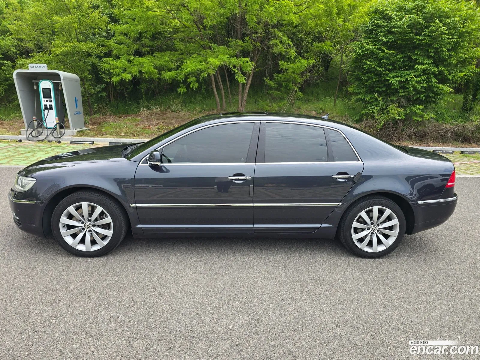 Volkswagen Phaeton 2012 — 20