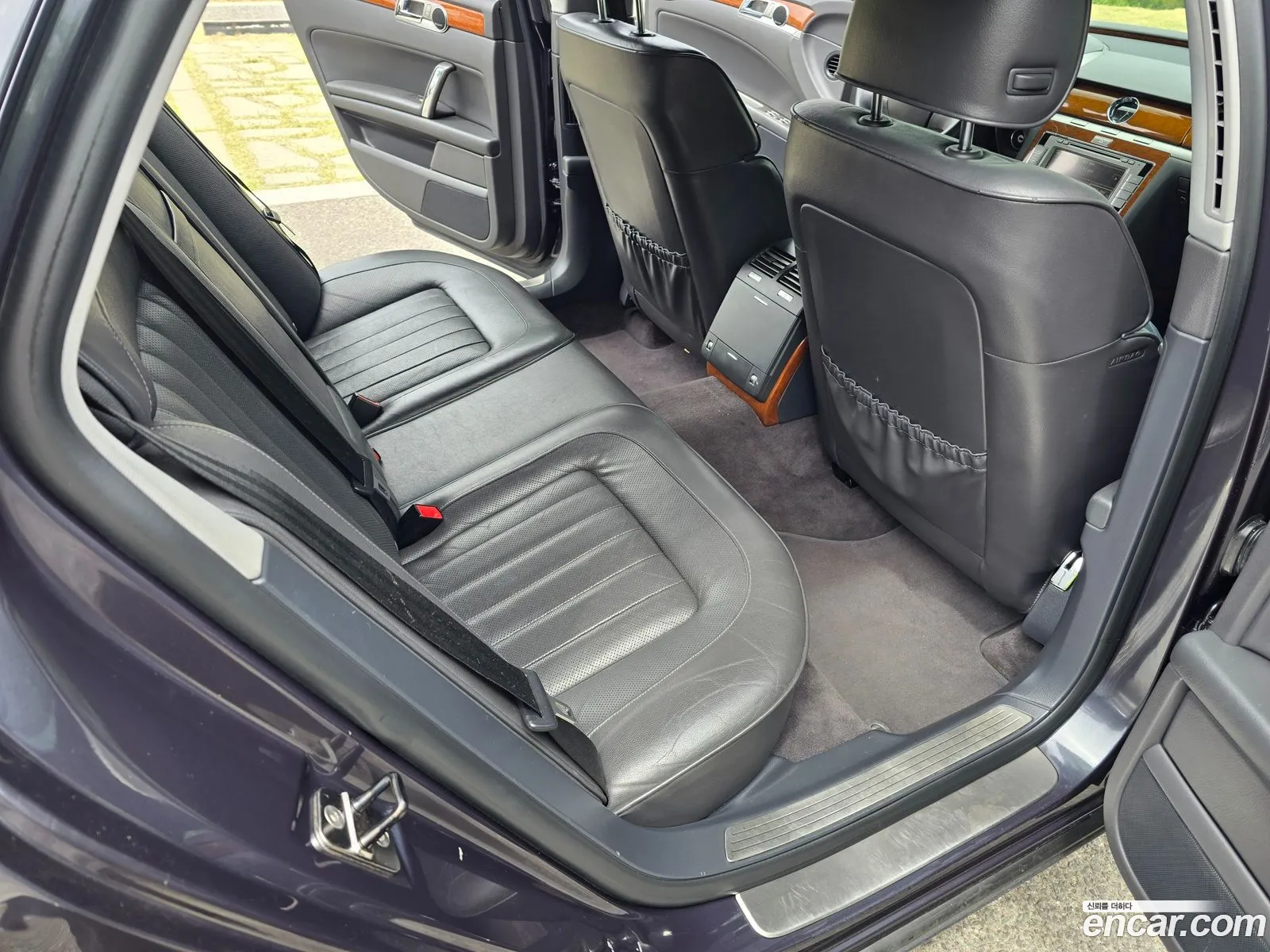 Volkswagen Phaeton 2012 — 4