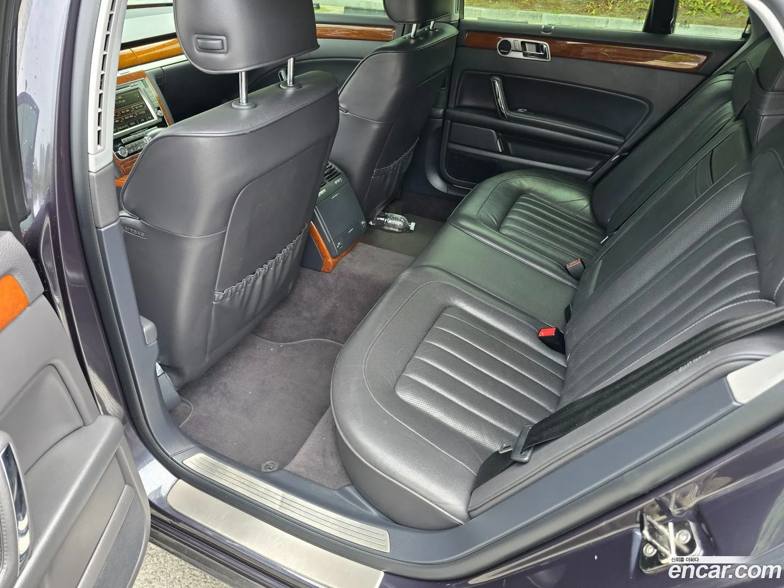 Volkswagen Phaeton 2012 — 6