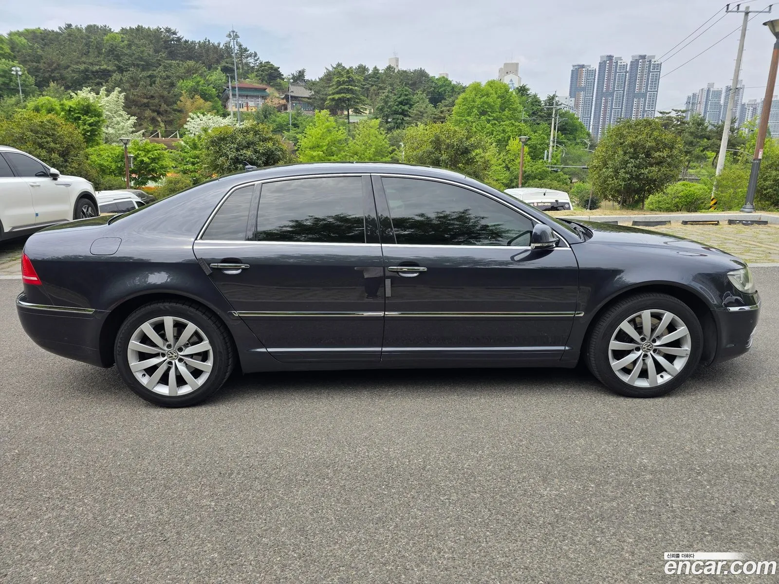 Volkswagen Phaeton 2012 — 15