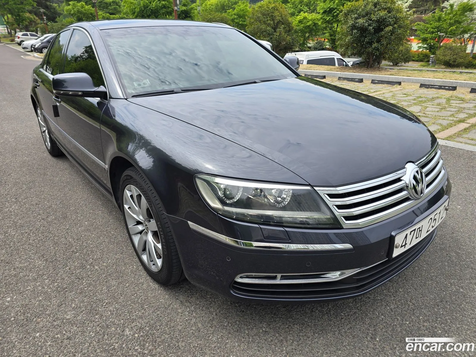 Volkswagen Phaeton 2012 — 18