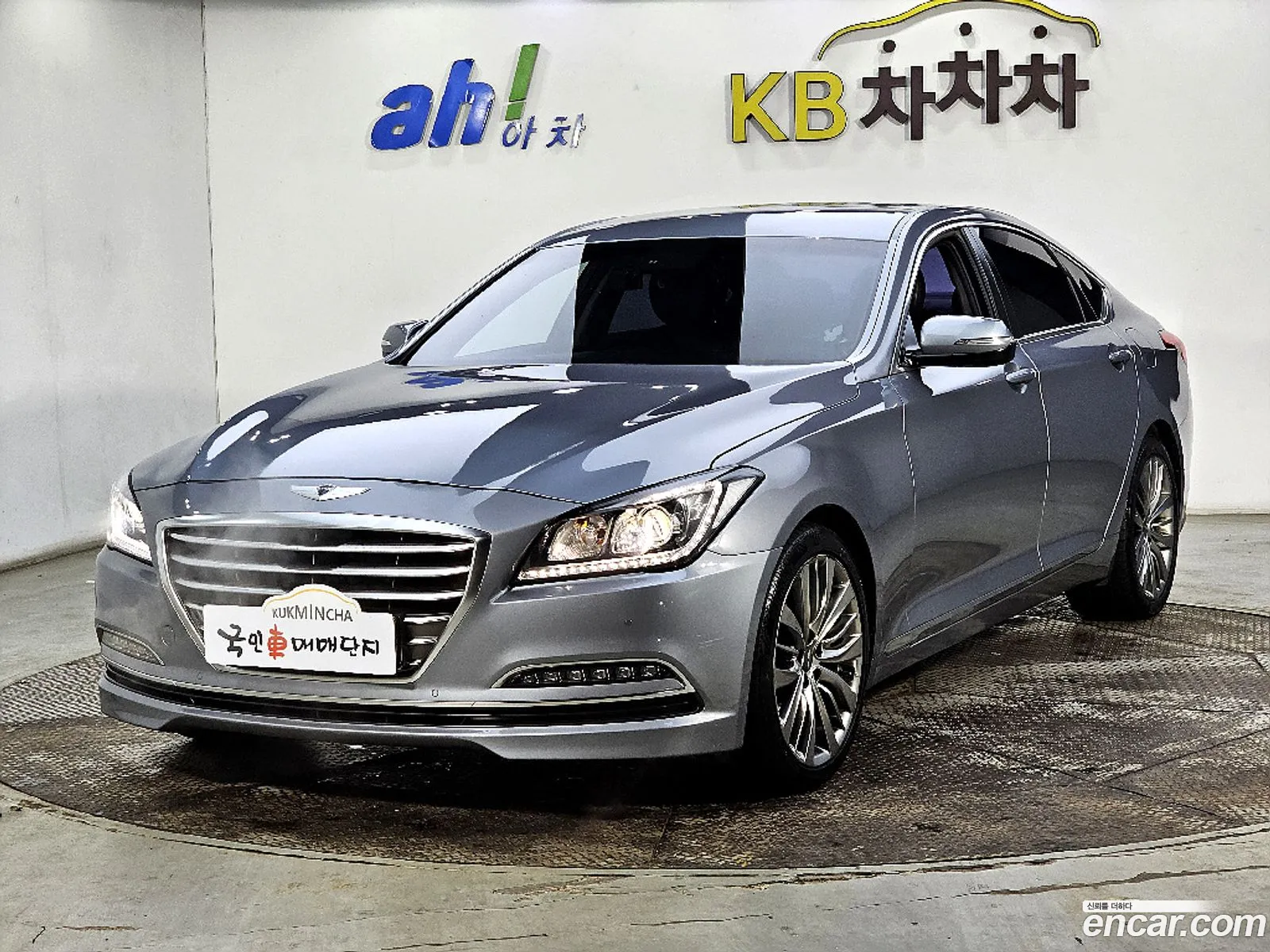 Hyundai Genesis DH 2016 — 19