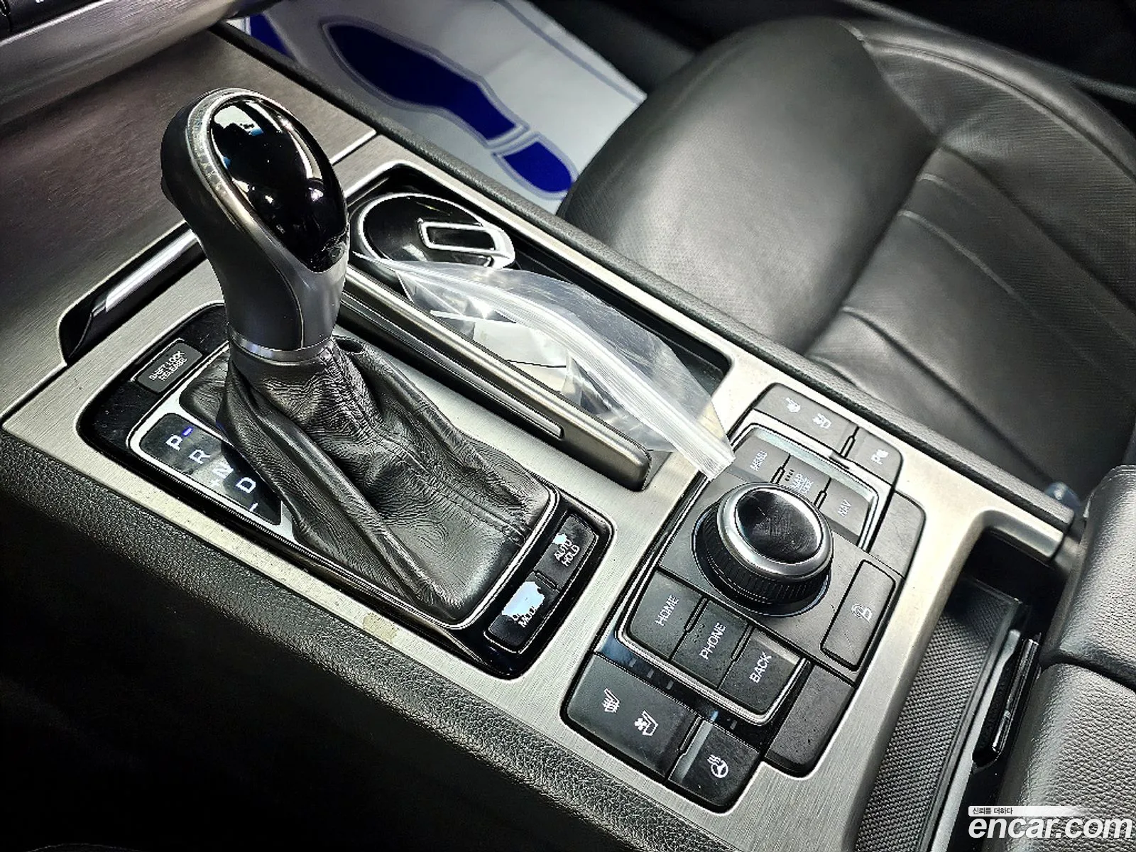 Hyundai Genesis DH 2016 — 18