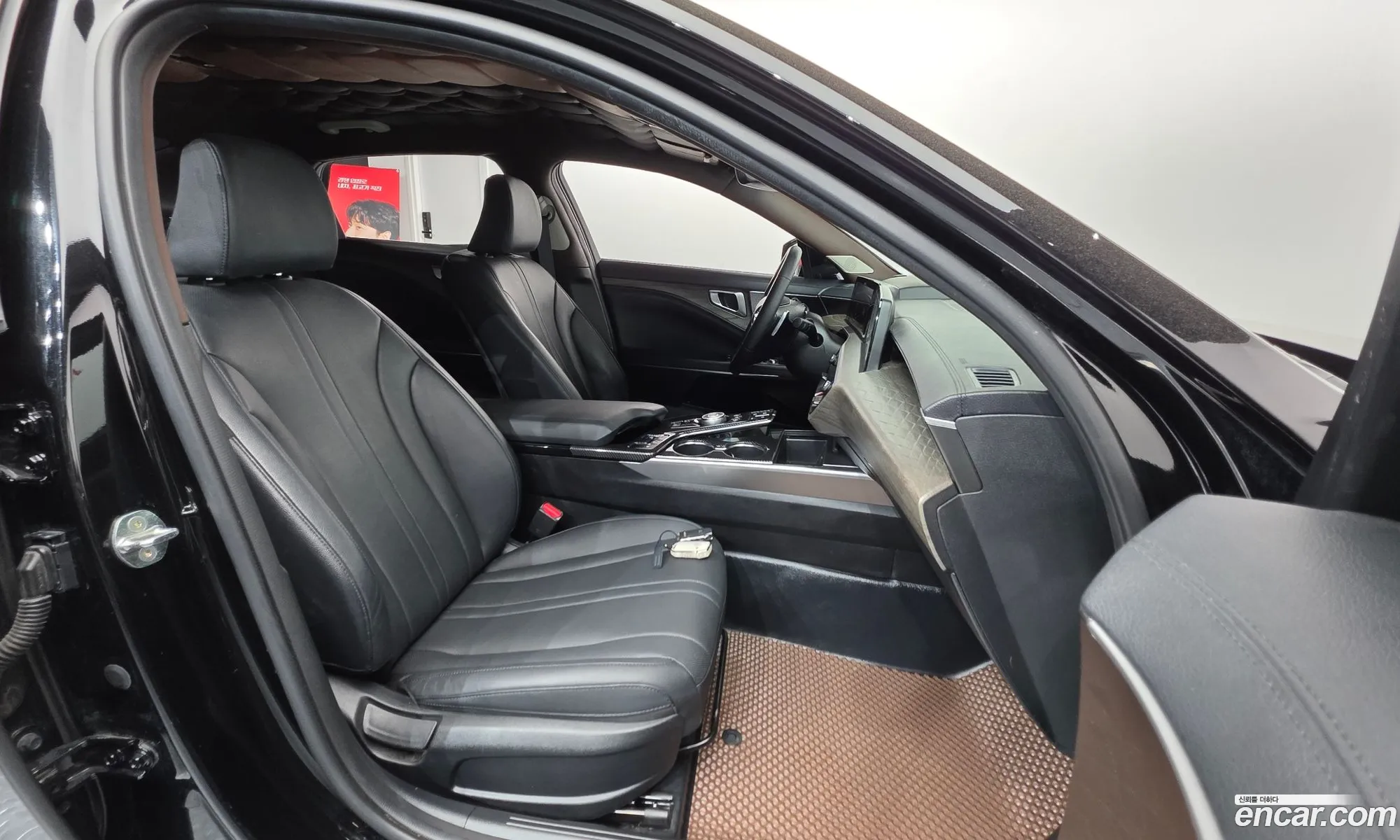 Kia K8 2022 — 8