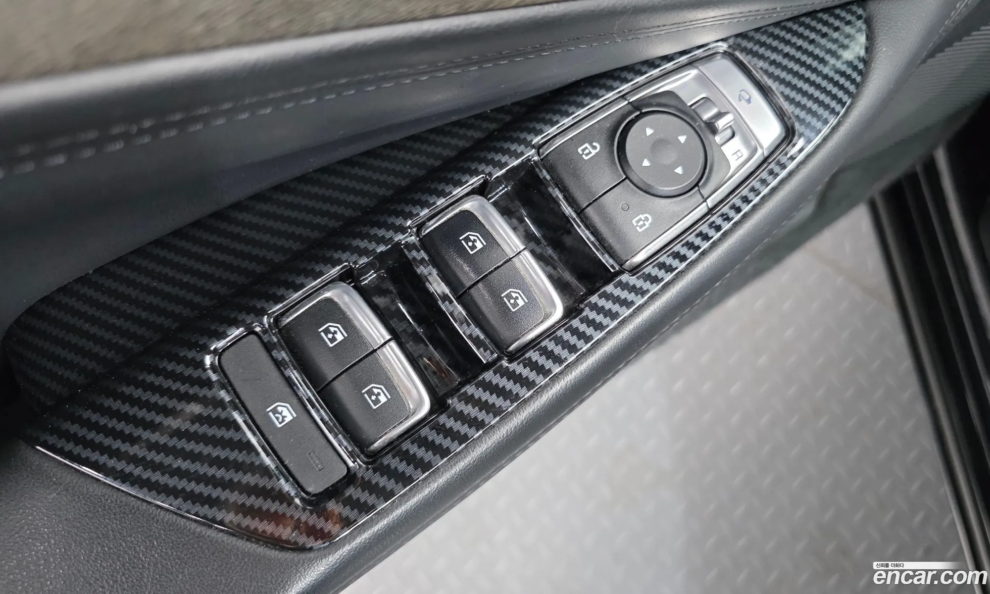 Kia K8 2022 — 17