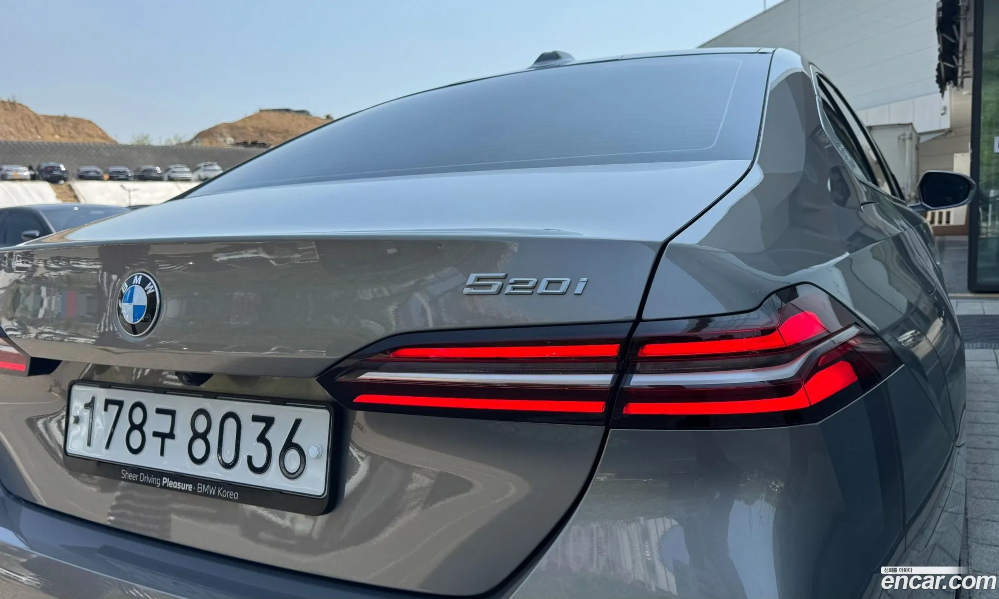 BMW 5 Series 2025 — 12